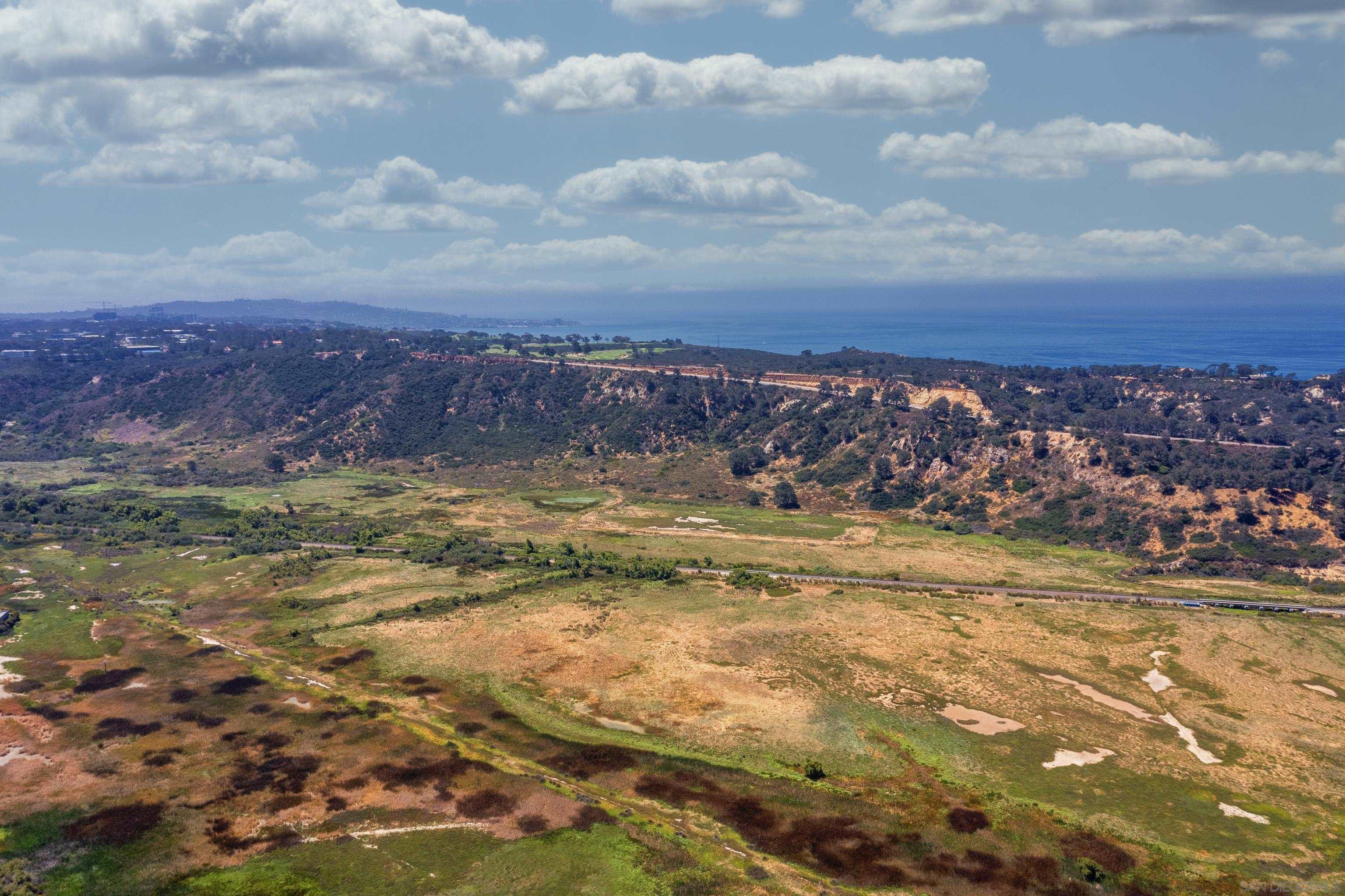 Detail Gallery Image 4 of 21 For 3811  via Del Mar, San Diego,  CA 92130 - 4 Beds | 2 Baths