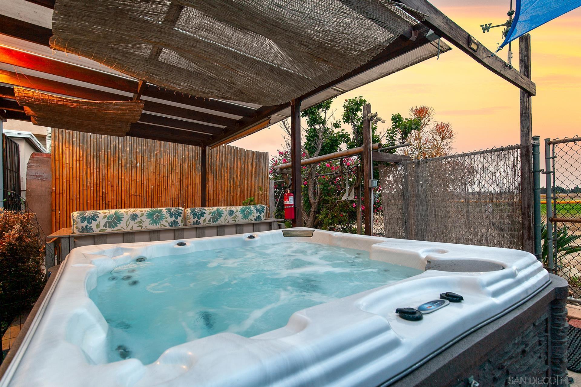 Detail Gallery Image 18 of 35 For 5038-40 W Point Loma Blvd, San Diego,  CA 92107 - – Beds | – Baths