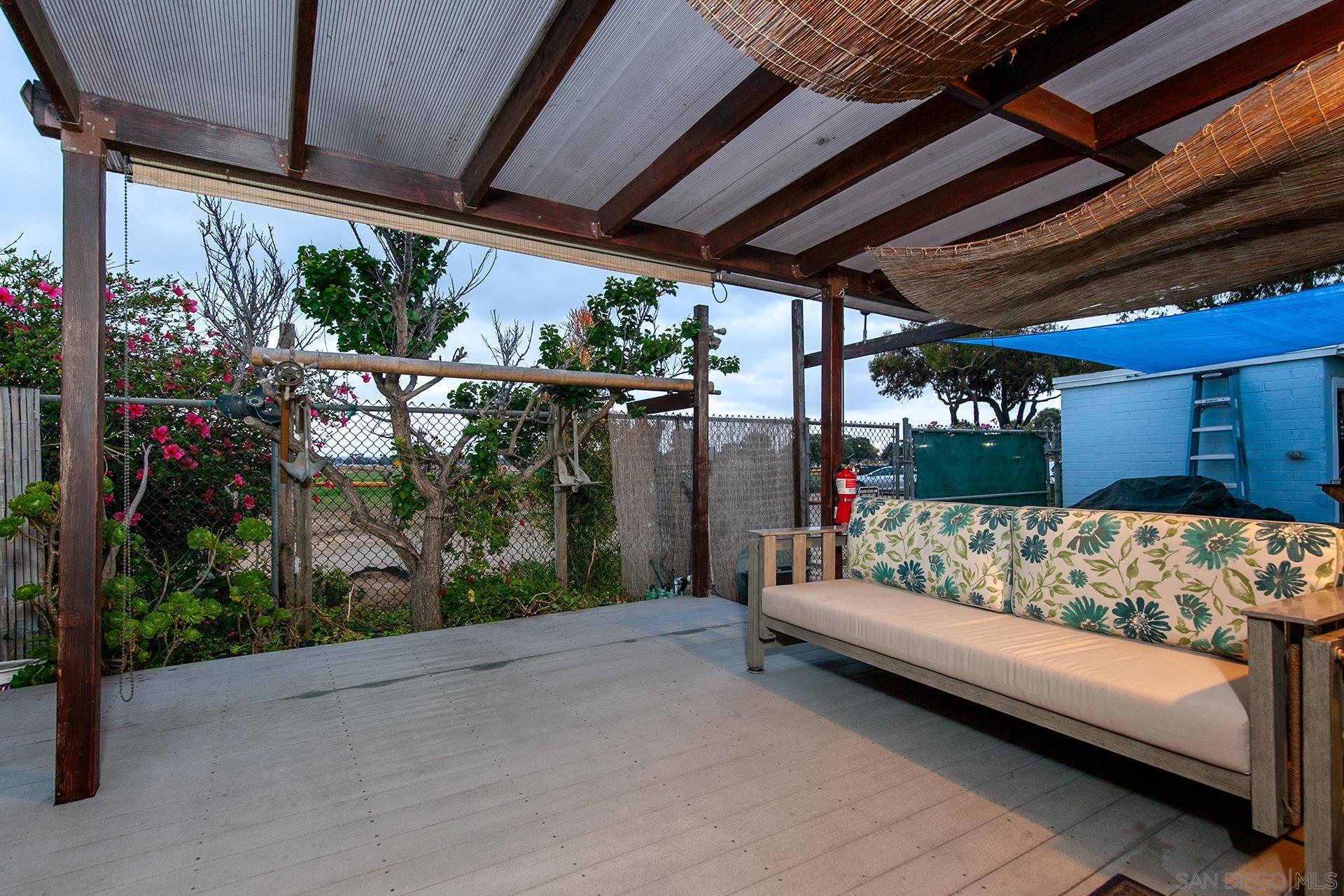 Detail Gallery Image 21 of 35 For 5038-40 W Point Loma Blvd, San Diego,  CA 92107 - – Beds | – Baths