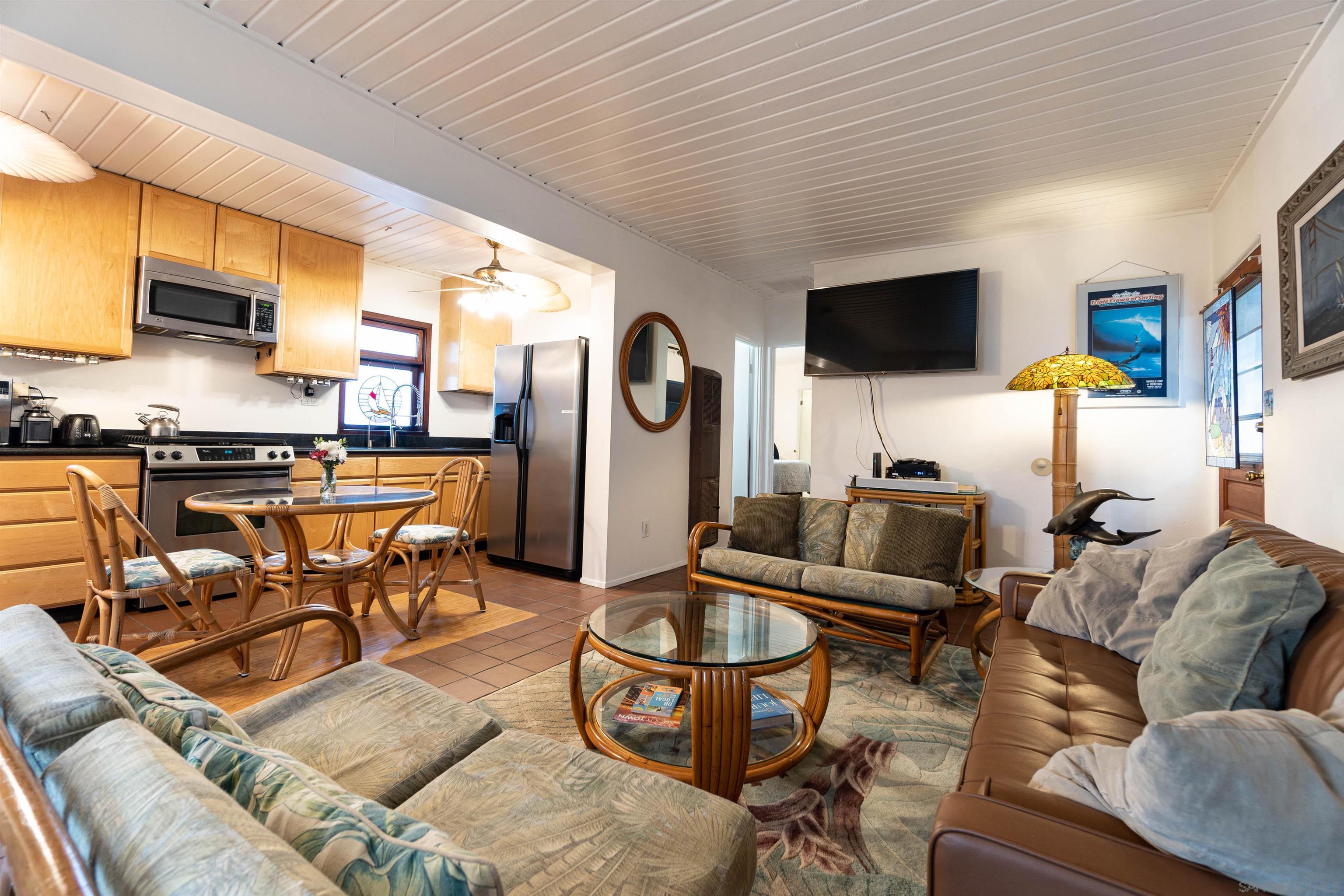 Detail Gallery Image 8 of 35 For 5038-40 W Point Loma Blvd, San Diego,  CA 92107 - – Beds | – Baths