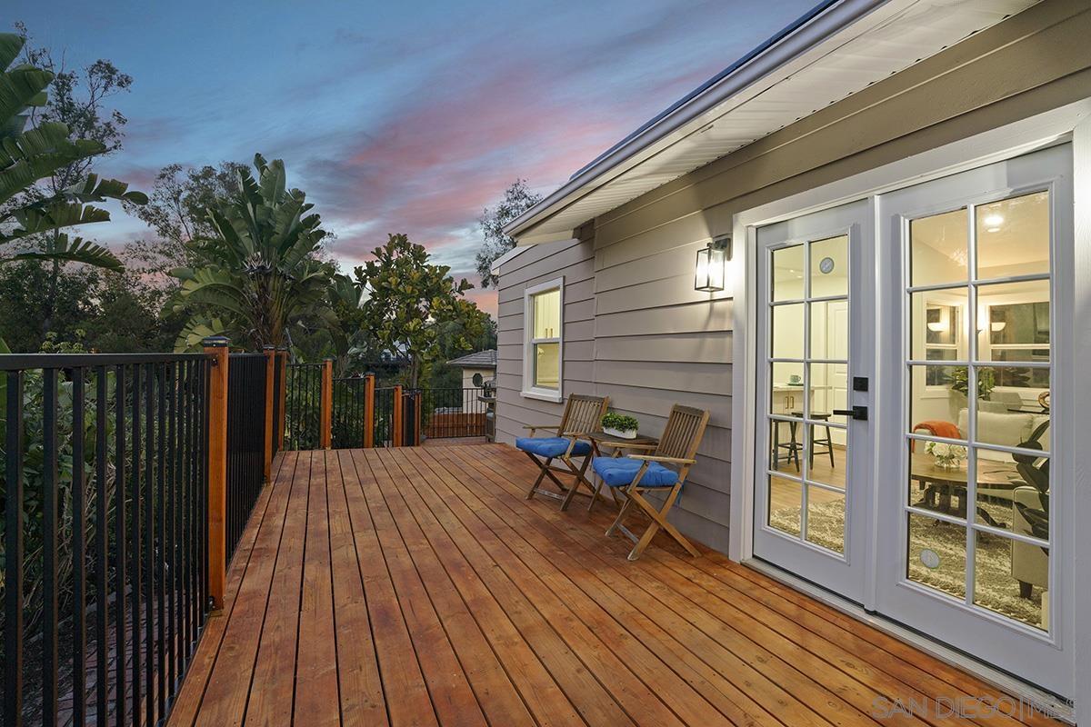 Detail Gallery Image 1 of 1 For 3675  Herbert St, San Diego,  CA 92103 - 2 Beds | 2 Baths