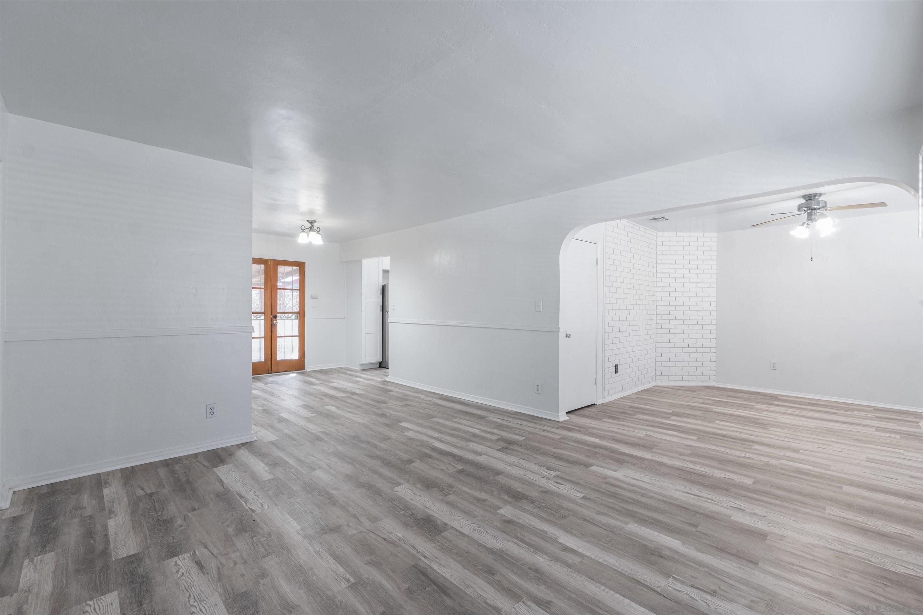 Detail Gallery Image 4 of 15 For 1795  Lemon Grove Ave, Lemon Grove,  CA 91945 - 3 Beds | 1 Baths