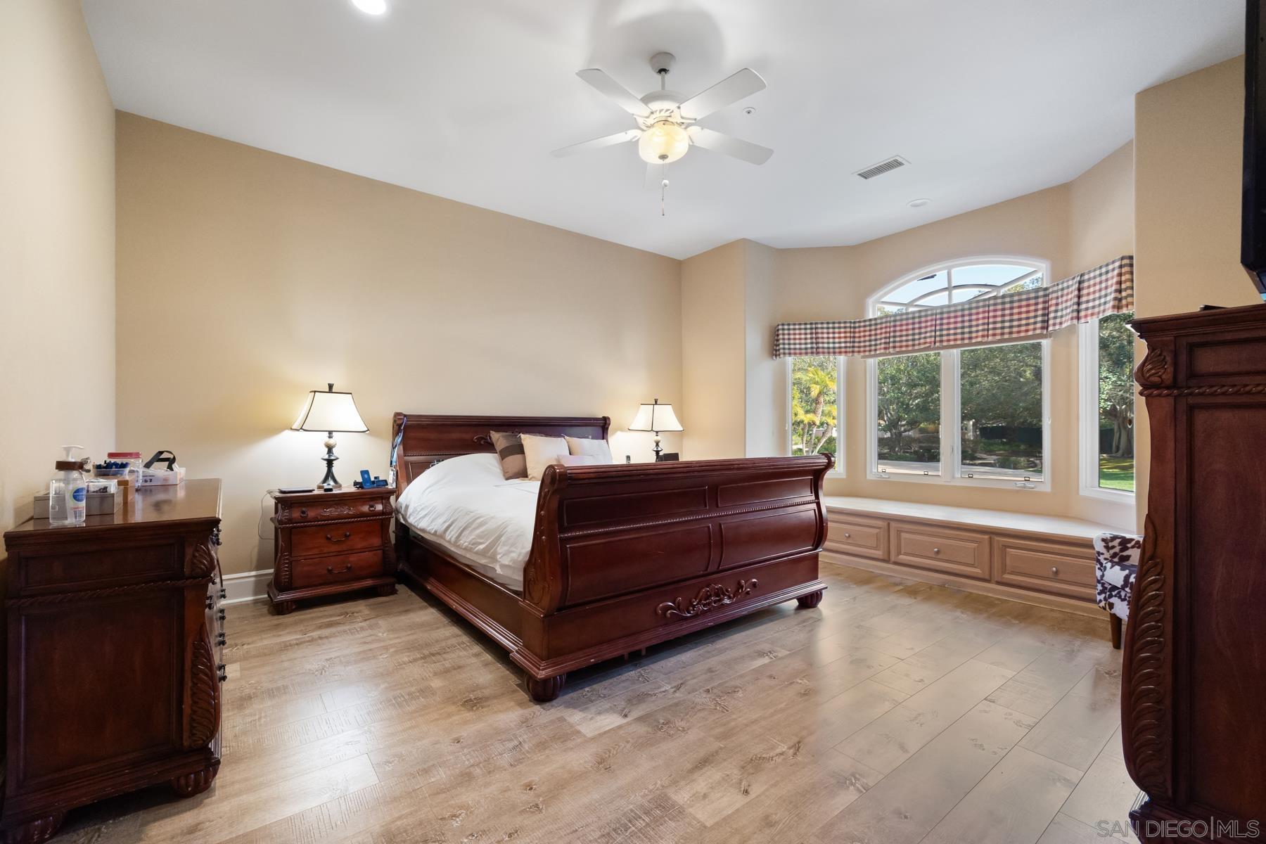 Detail Gallery Image 33 of 57 For 18050  Rancho La Cima Corte, Rancho Santa Fe,  CA 92067 - 8 Beds | 6/3 Baths