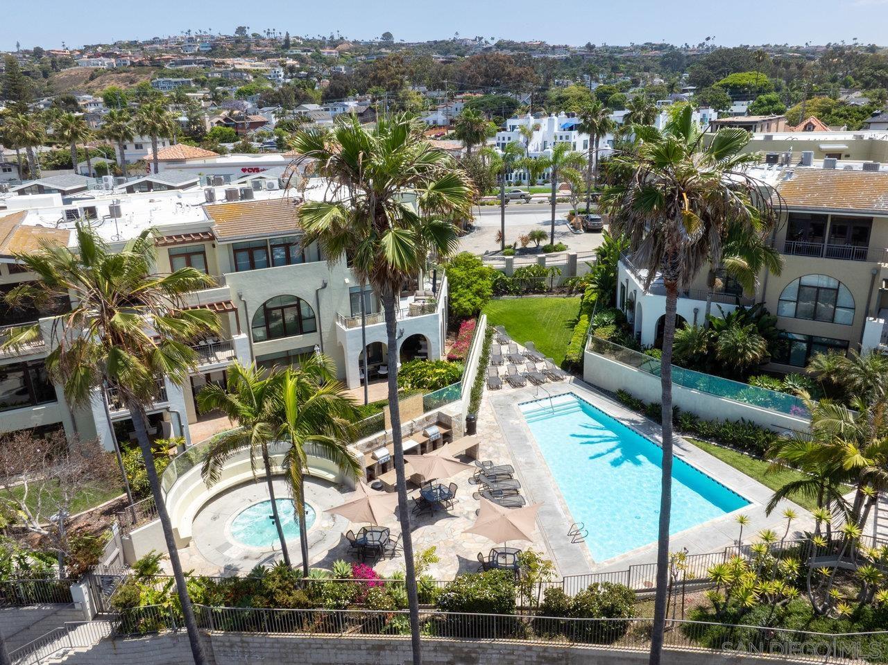 Detail Gallery Image 1 of 1 For 5490  La Jolla Blvd  #K202,  La Jolla,  CA 92037 - 2 Beds | 1 Baths