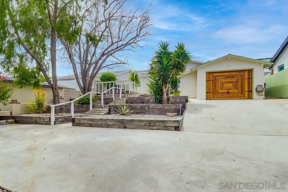 Front Image Thumbnail for SD250031404