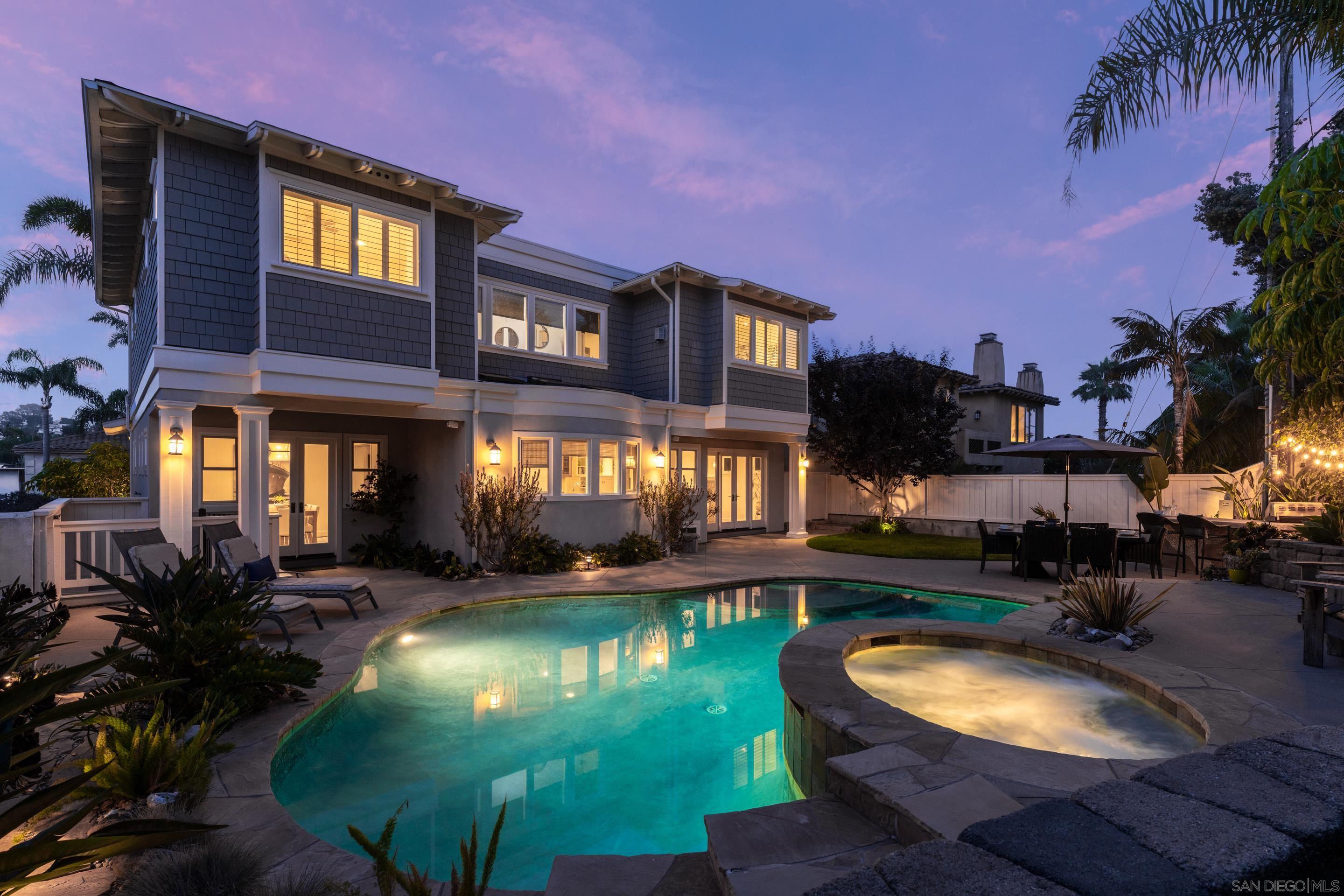 Detail Gallery Image 3 of 49 For 515 N Acacia Ave, Solana Beach,  CA 92075 - 5 Beds | 4/1 Baths