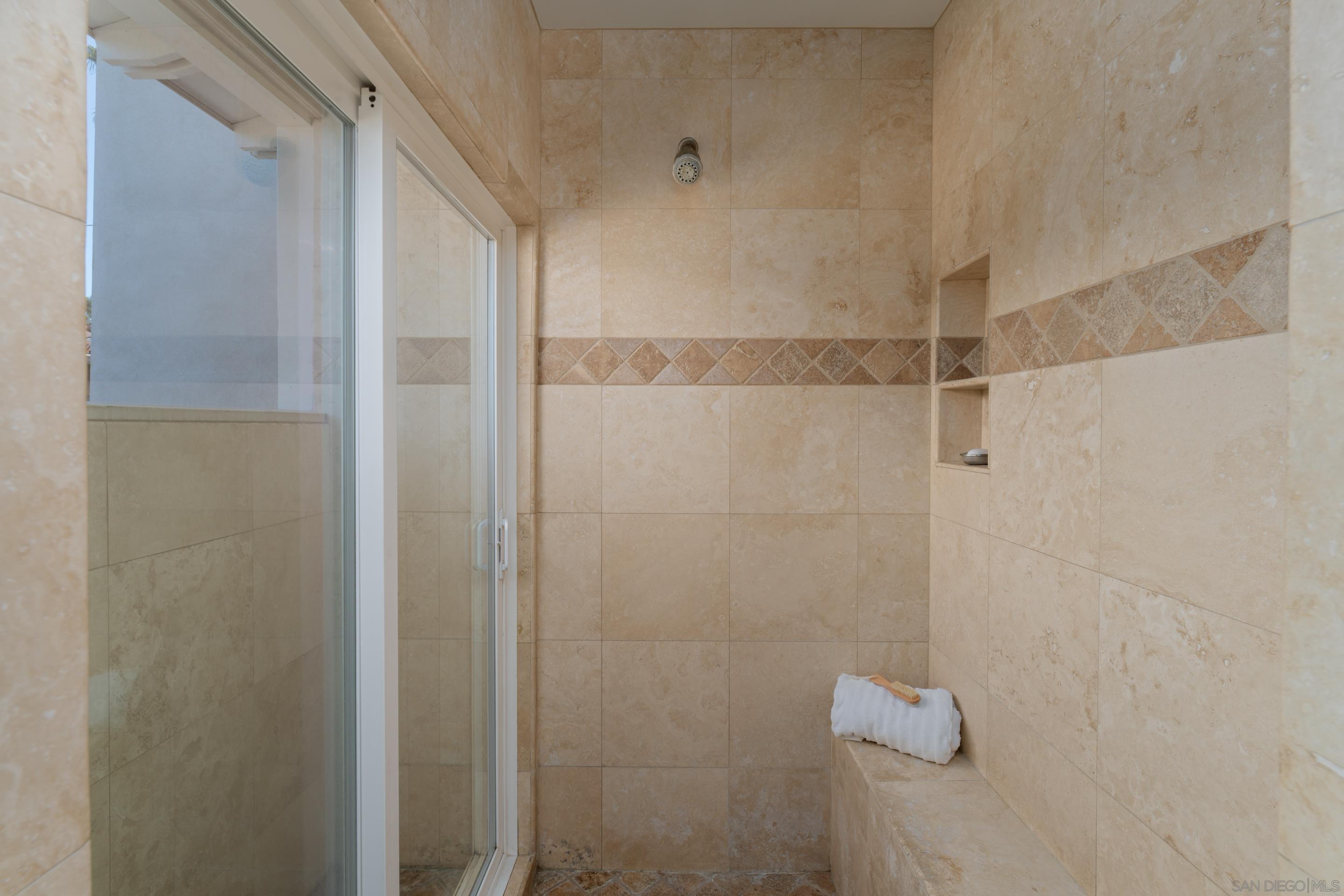 Detail Gallery Image 27 of 49 For 515 N Acacia Ave, Solana Beach,  CA 92075 - 5 Beds | 4/1 Baths