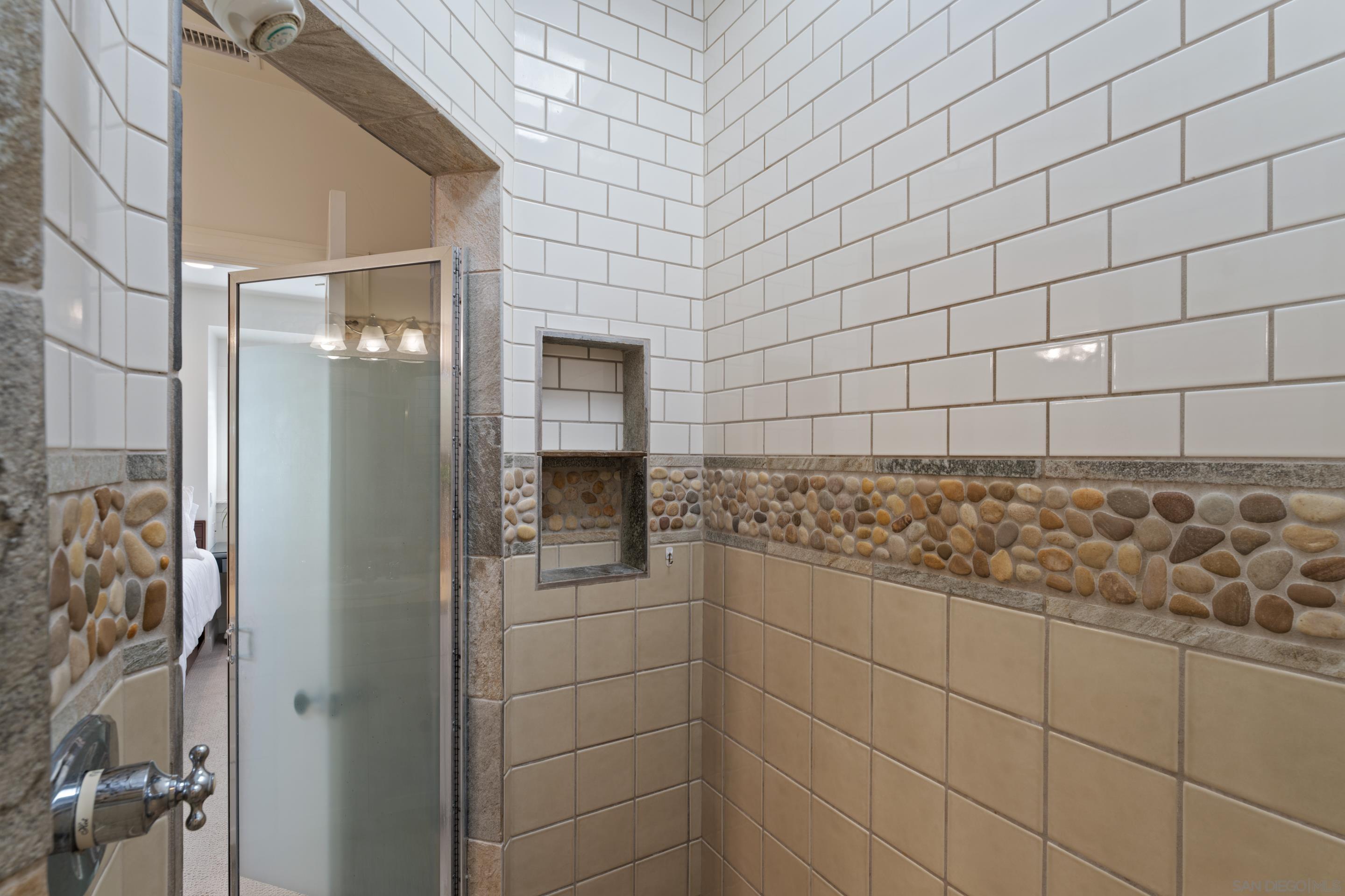 Detail Gallery Image 31 of 49 For 515 N Acacia Ave, Solana Beach,  CA 92075 - 5 Beds | 4/1 Baths