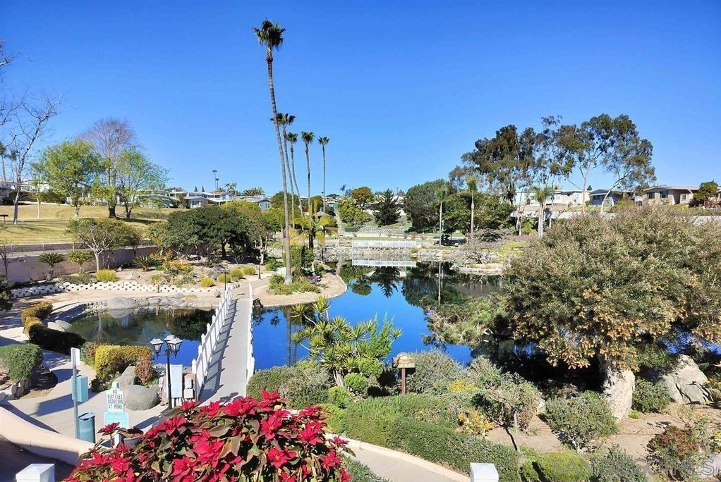 Detail Gallery Image 1 of 1 For 275  Bright Creek Ln, Oceanside,  CA 92056 - 2 Beds | 2 Baths