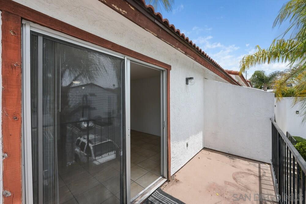 Detail Gallery Image 12 of 18 For 380  Plymouth Dr, Vista,  CA 92083 - – Beds | – Baths