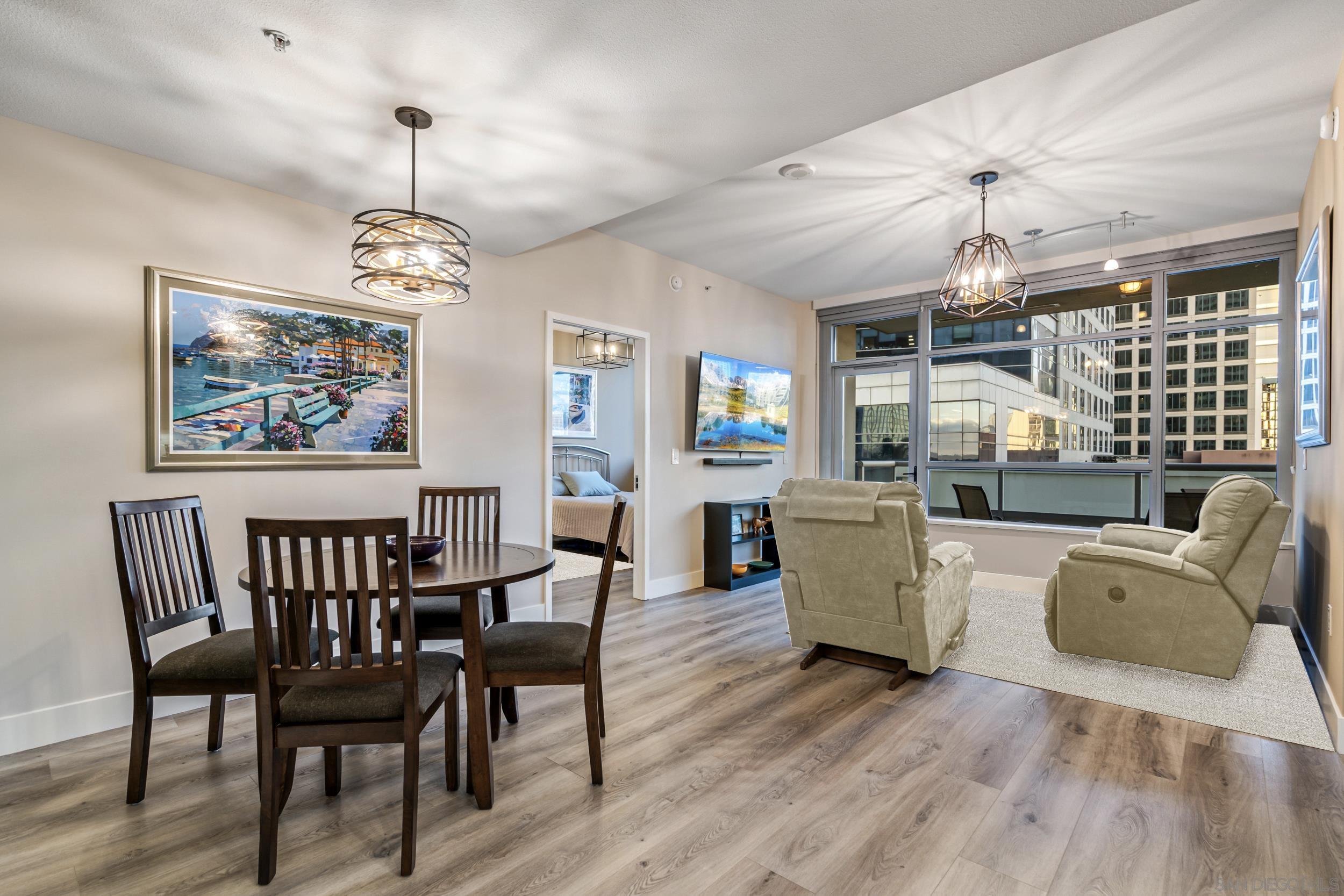 Detail Gallery Image 1 of 1 For 700 W E St  #805,  San Diego,  CA 92101 - 2 Beds | 2 Baths
