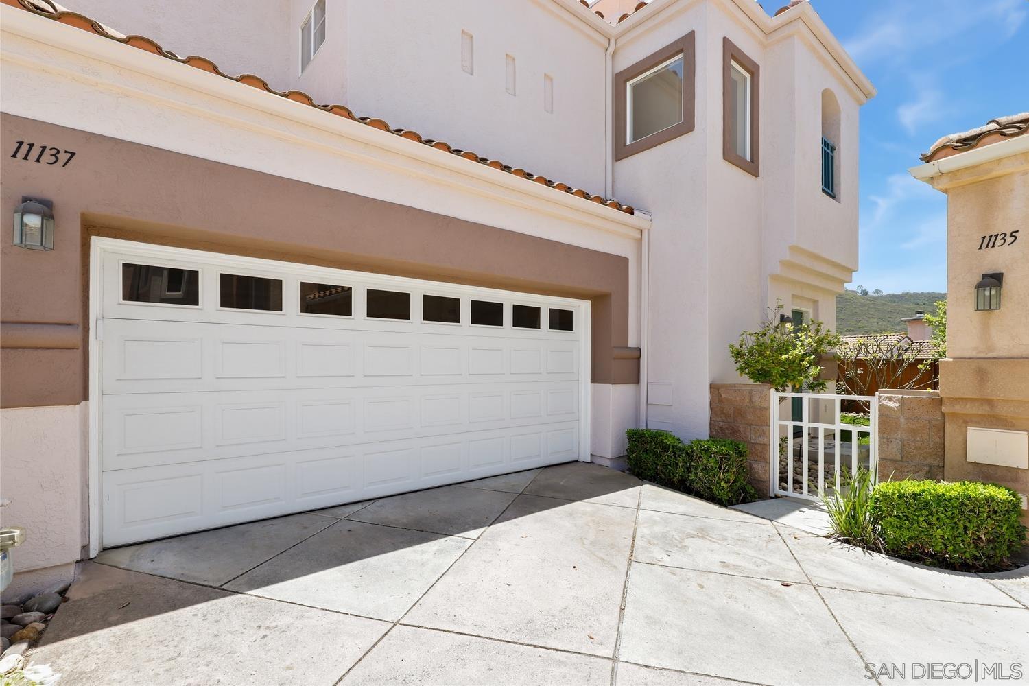Detail Gallery Image 1 of 1 For 11137  Caminito Arcada, San Diego,  CA 92131 - 3 Beds | 2/1 Baths