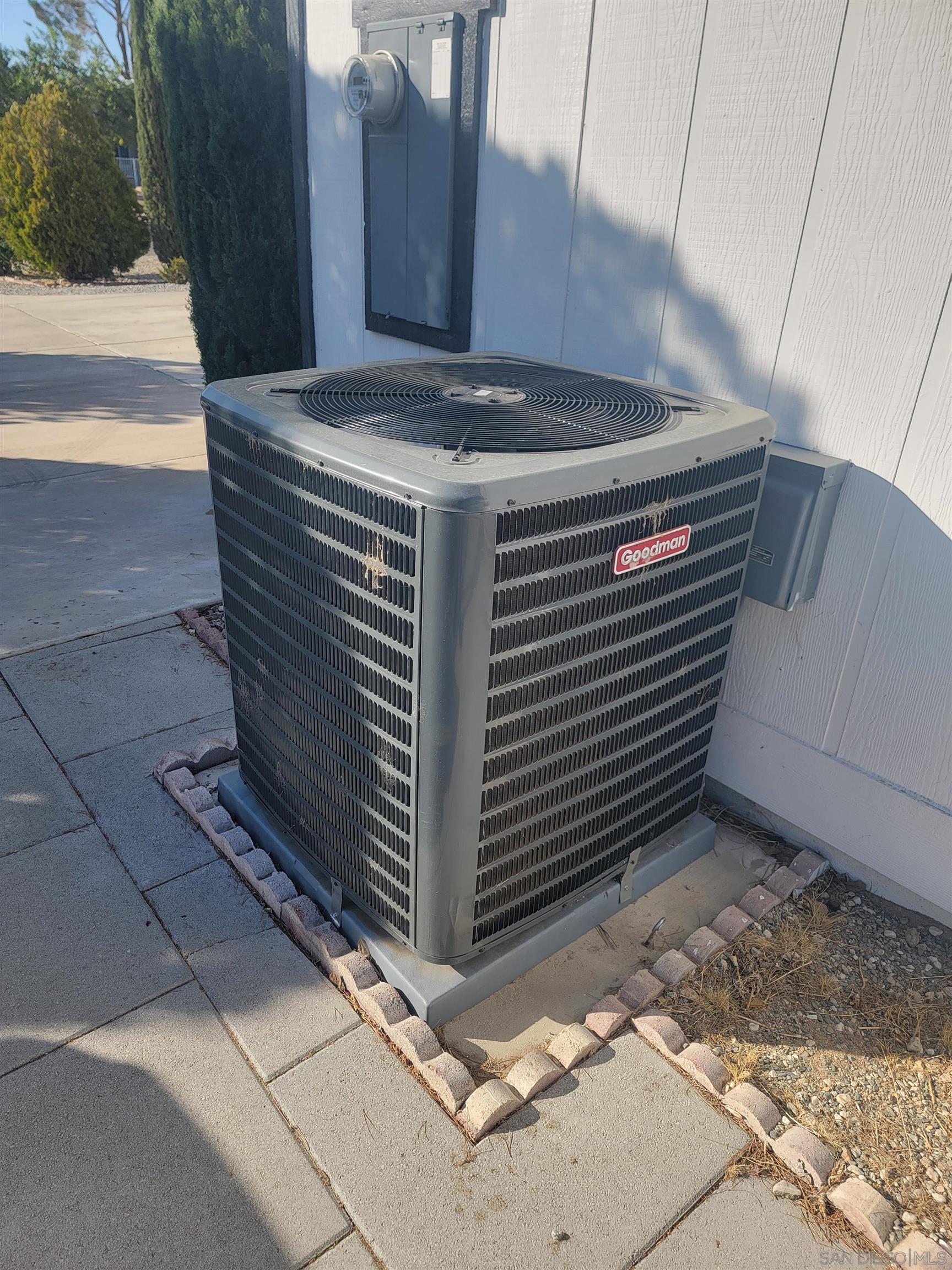 Detail Gallery Image 19 of 26 For 27452  Silver Lakes Pkwy, Helendale,  CA 92342 - 4 Beds | 2 Baths