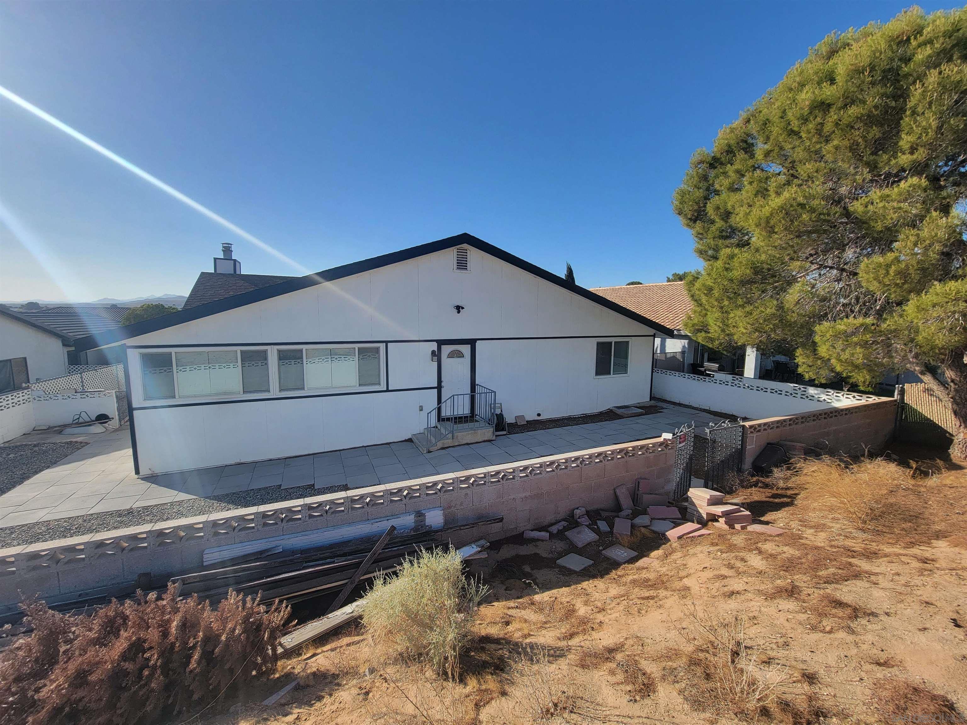 Detail Gallery Image 20 of 26 For 27452  Silver Lakes Pkwy, Helendale,  CA 92342 - 4 Beds | 2 Baths