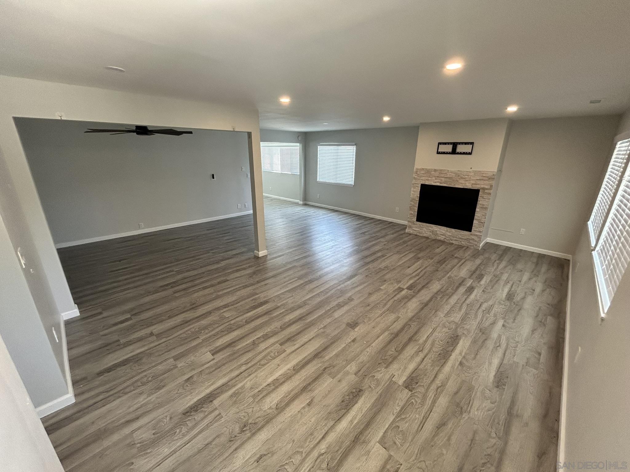 Detail Gallery Image 7 of 26 For 27452  Silver Lakes Pkwy, Helendale,  CA 92342 - 4 Beds | 2 Baths