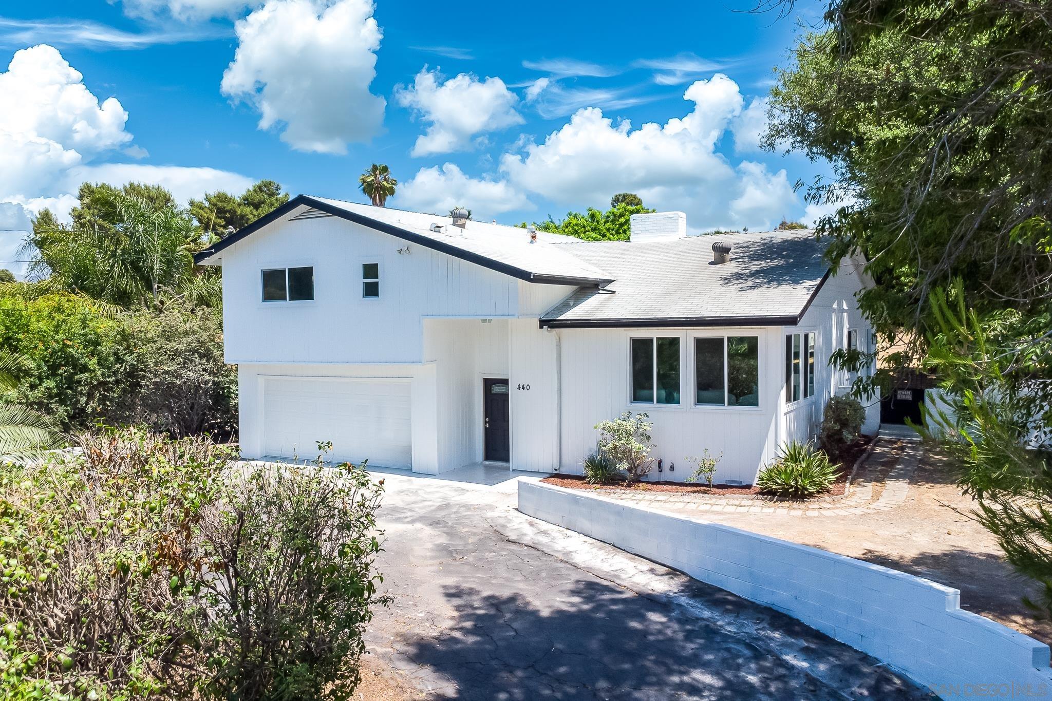 Front Image Thumbnail for SD250031676