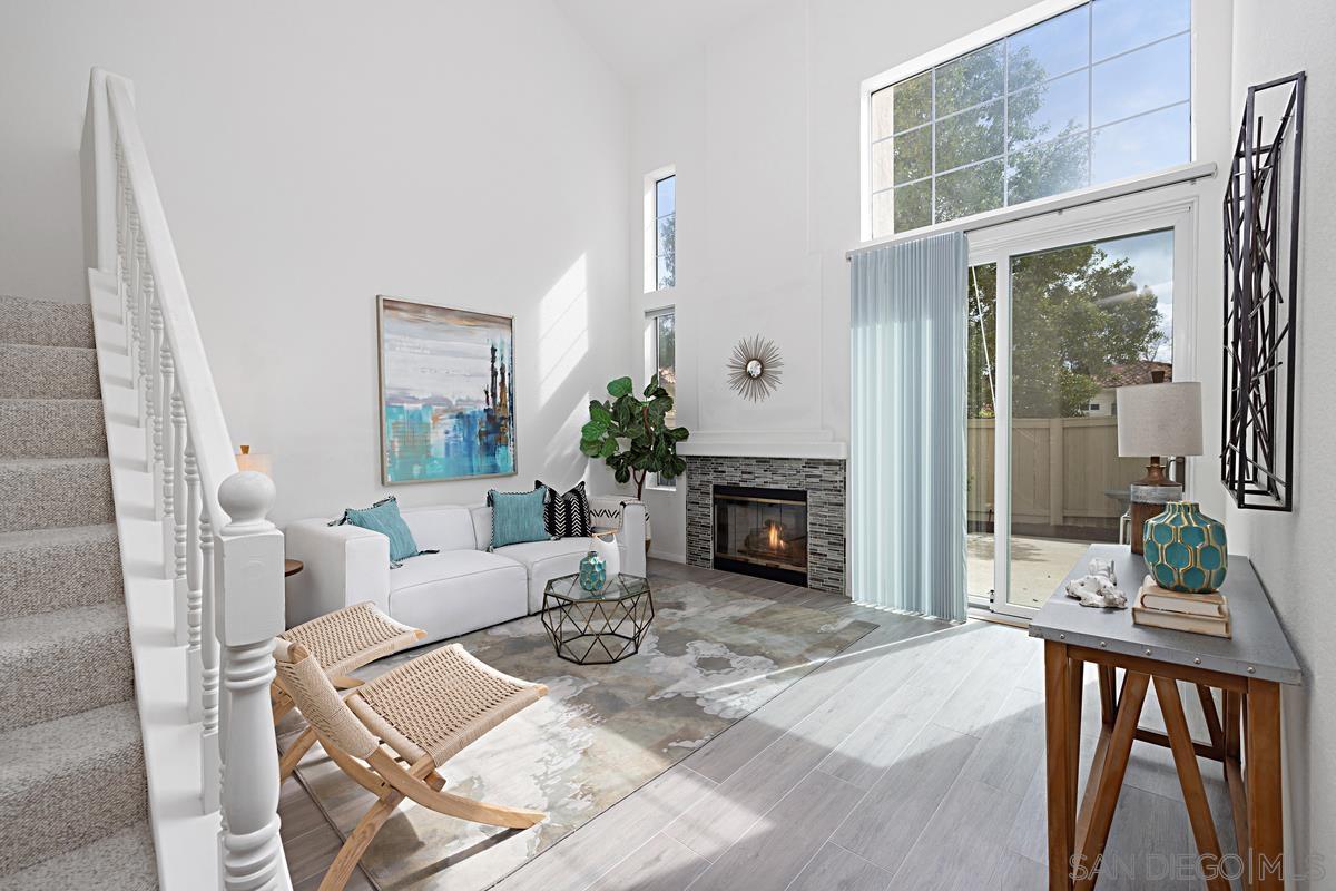 Detail Gallery Image 1 of 1 For 12373  Caminito Festivo, San Diego,  CA 92131 - 2 Beds | 2/1 Baths