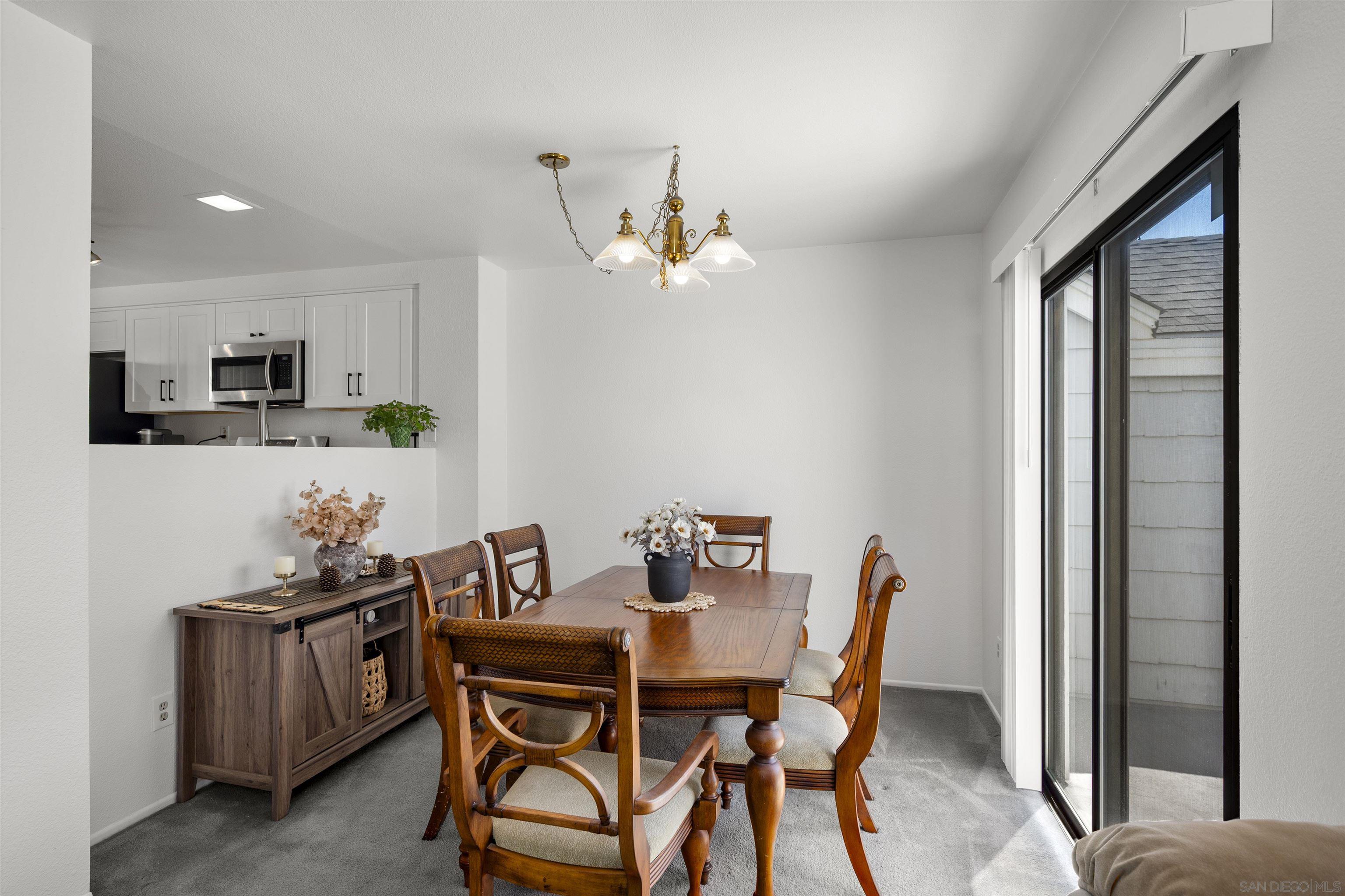 Detail Gallery Image 14 of 66 For 11061  Scripps Ranch, San Diego,  CA 92131 - 2 Beds | 2 Baths