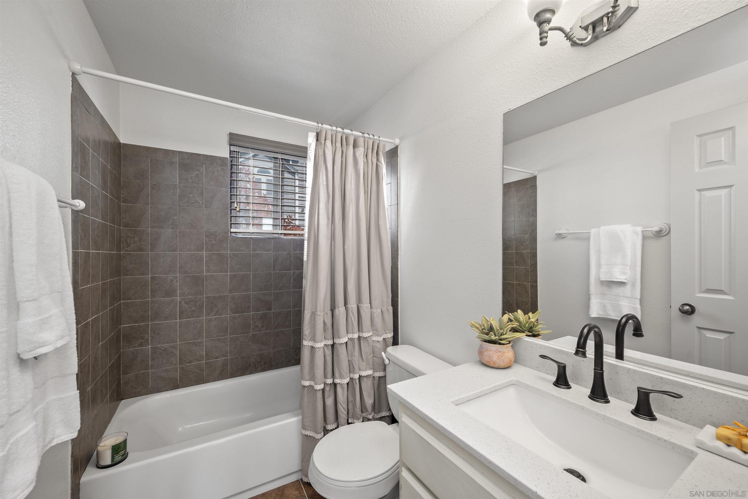 Detail Gallery Image 23 of 66 For 11061  Scripps Ranch, San Diego,  CA 92131 - 2 Beds | 2 Baths