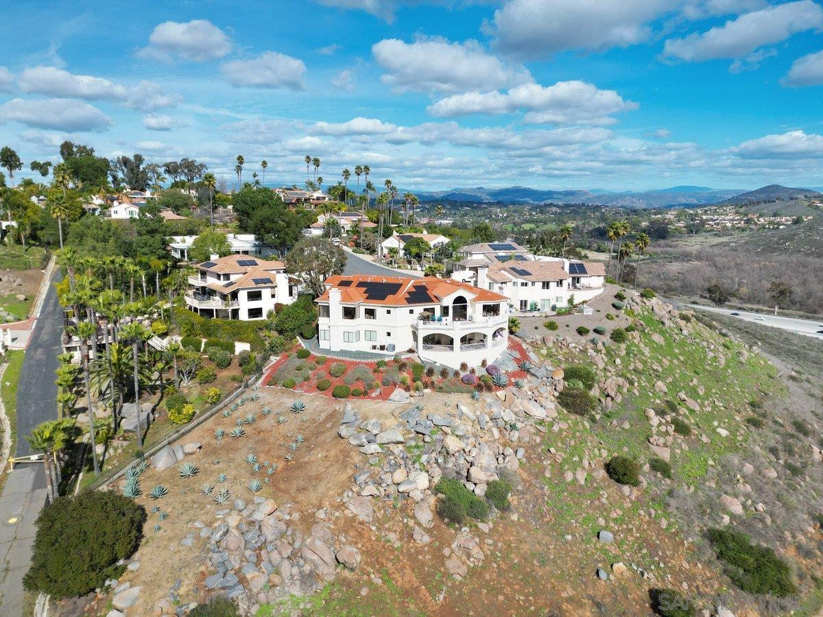 Detail Gallery Image 1 of 1 For 3645  Vista De La Canada, Escondido,  CA 92029 - 7 Beds | 5/2 Baths