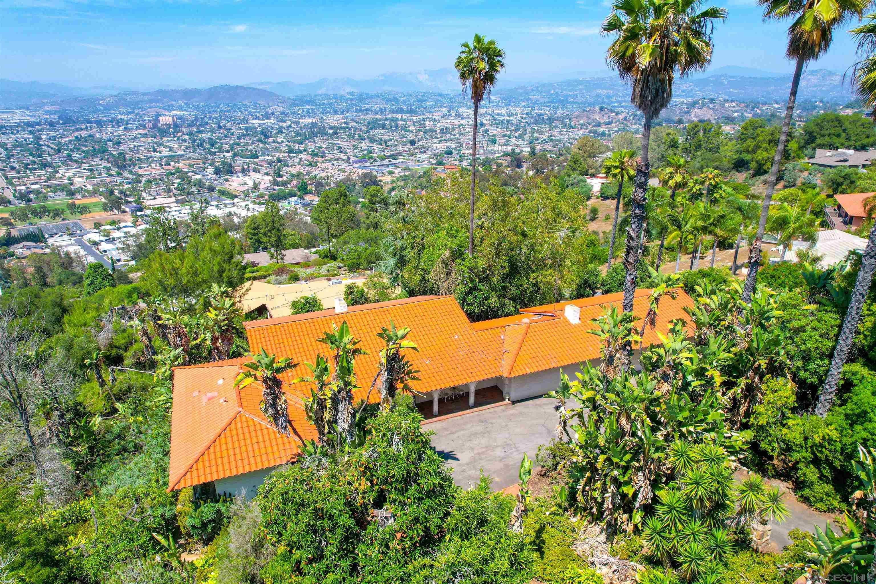 Detail Gallery Image 1 of 1 For 10660  Snyder Rd, La Mesa,  CA 91941 - 2 Beds | 2 Baths