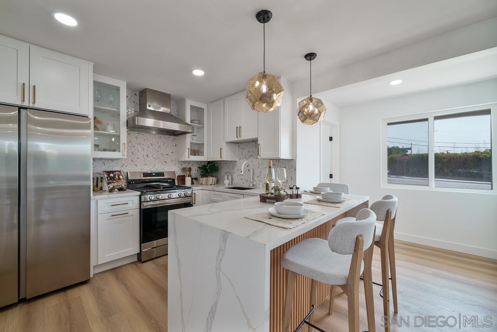 Detail Gallery Image 1 of 66 For 1892  Westinghouse St, San Diego,  CA 92111 - 3 Beds | 2 Baths