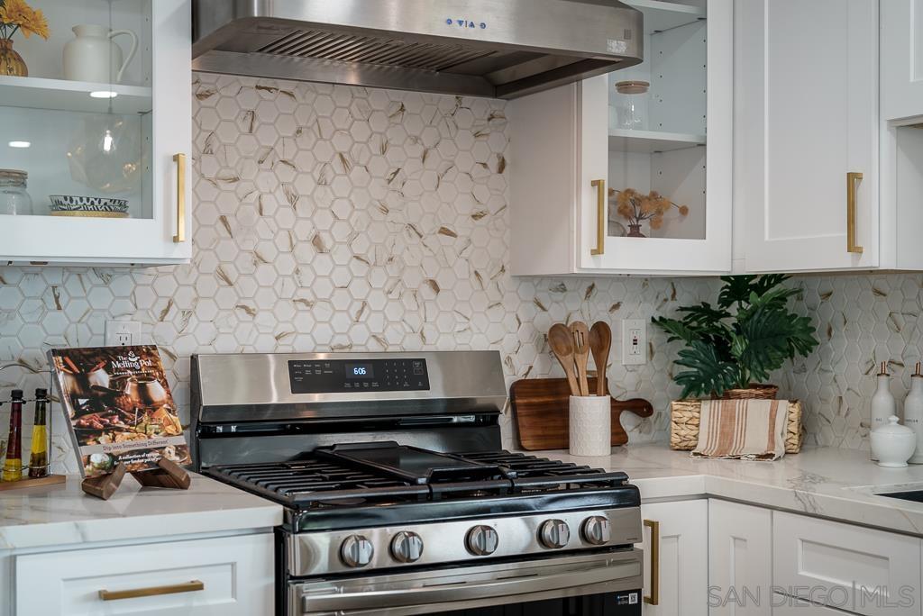 Detail Gallery Image 15 of 66 For 1892  Westinghouse St, San Diego,  CA 92111 - 3 Beds | 2 Baths