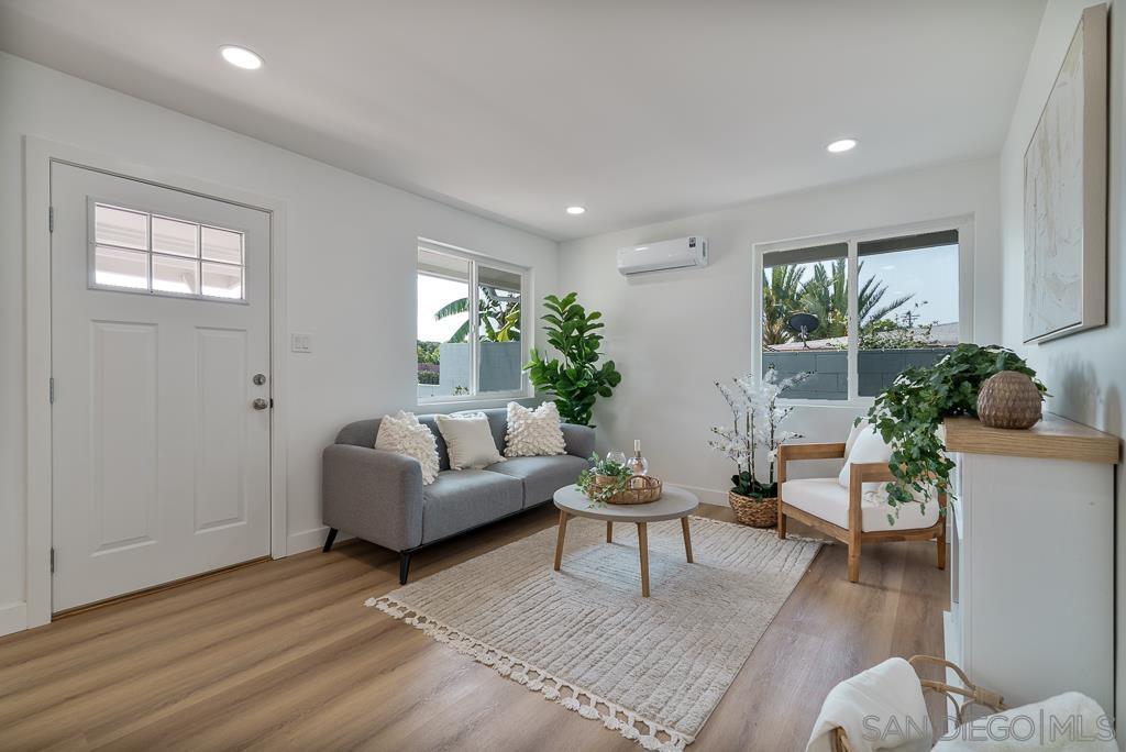 Detail Gallery Image 6 of 66 For 1892  Westinghouse St, San Diego,  CA 92111 - 3 Beds | 2 Baths