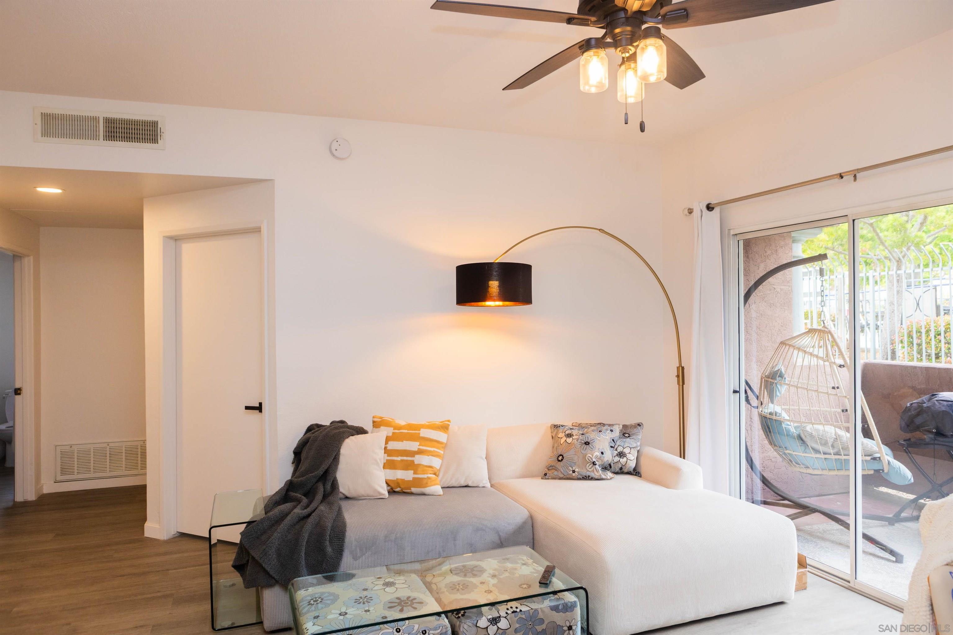 Front Image Thumbnail for SD250031809