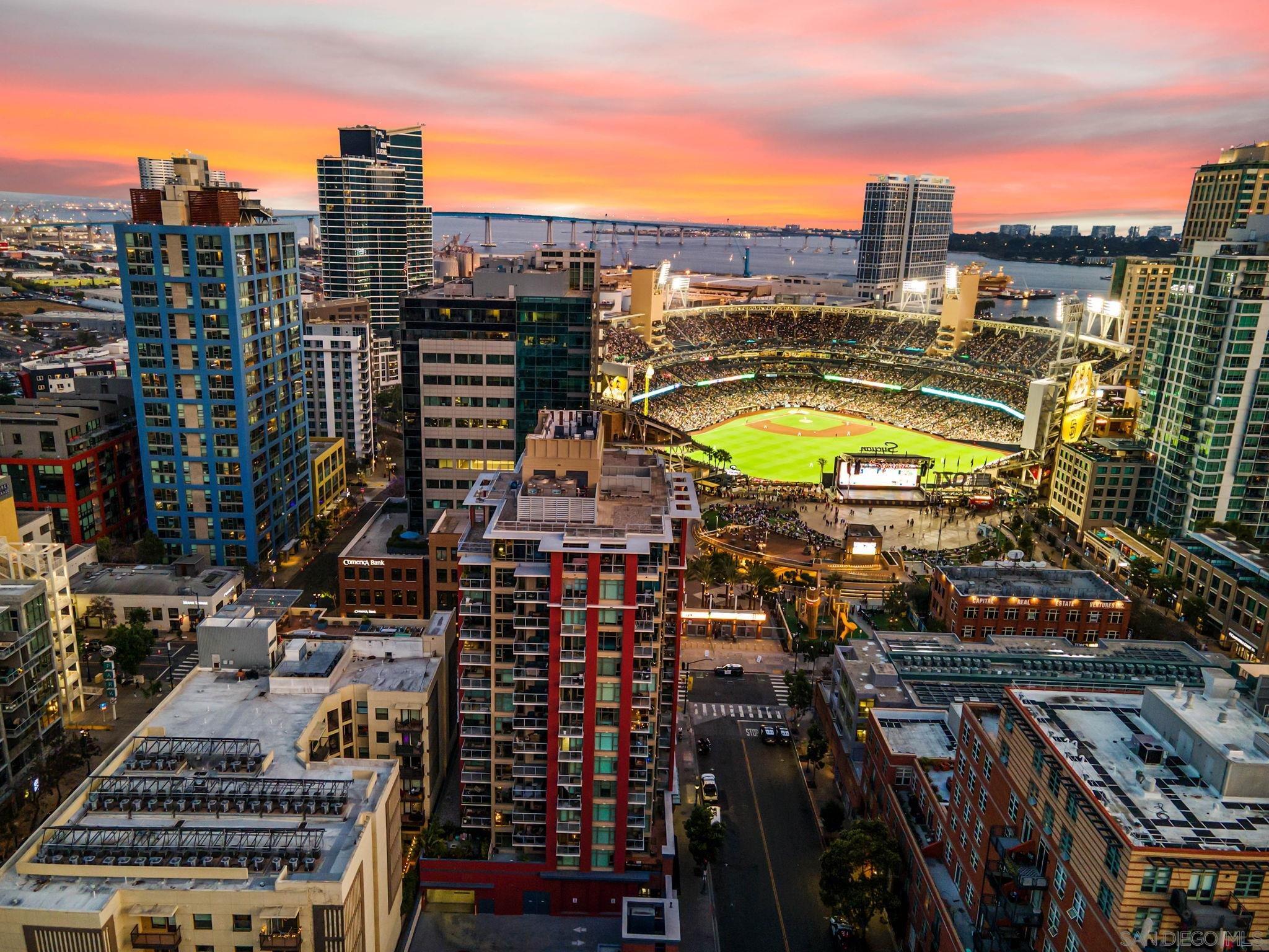 Detail Gallery Image 1 of 1 For 427  9th Ave  #1005,  San Diego,  CA 92101 - 1 Beds | 1 Baths