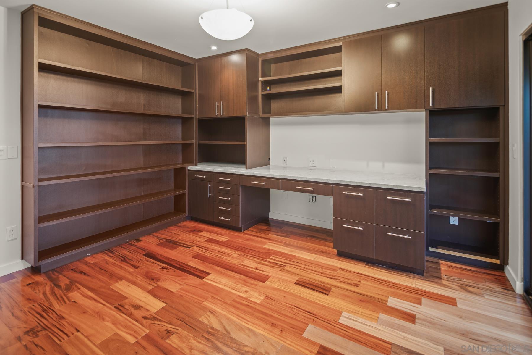 Detail Gallery Image 19 of 25 For 6561  Avenida Wilfredo, La Jolla,  CA 92037 - 4 Beds | 3 Baths