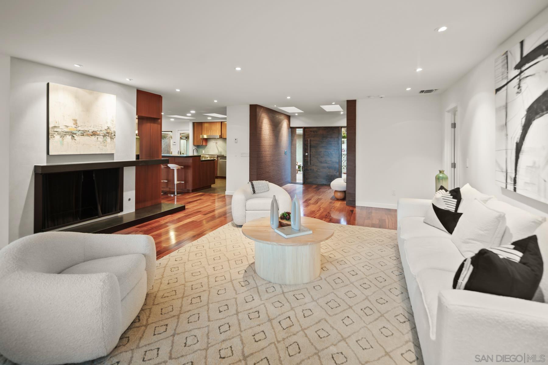 Detail Gallery Image 7 of 25 For 6561  Avenida Wilfredo, La Jolla,  CA 92037 - 4 Beds | 3 Baths