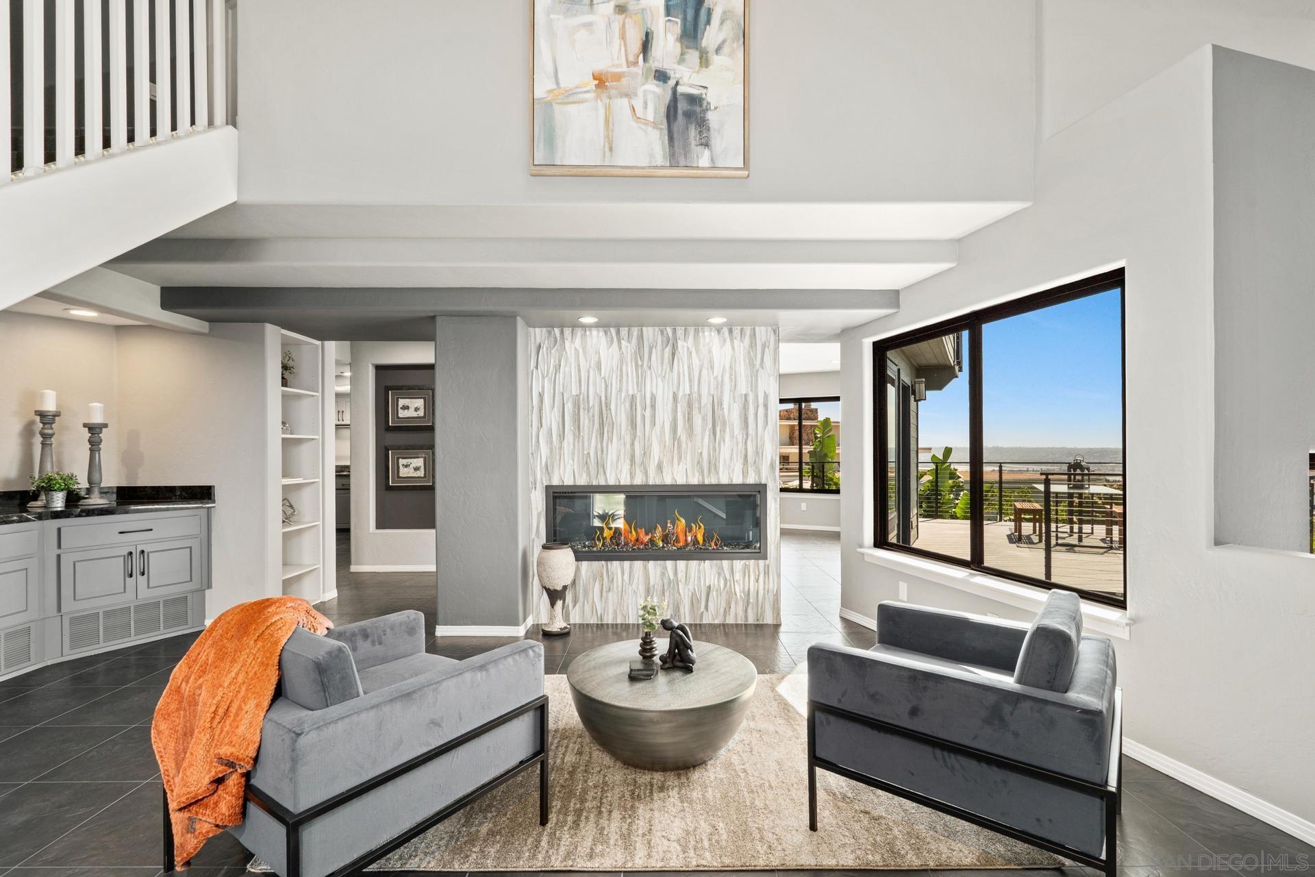 Detail Gallery Image 3 of 50 For 1695  Neale St, San Diego,  CA 92103 - 3 Beds | 2/1 Baths