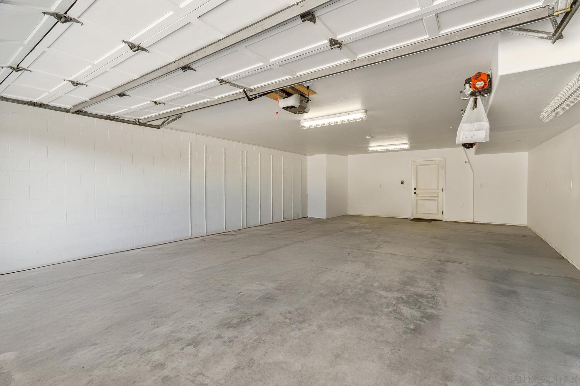 Detail Gallery Image 43 of 50 For 1695  Neale St, San Diego,  CA 92103 - 3 Beds | 2/1 Baths