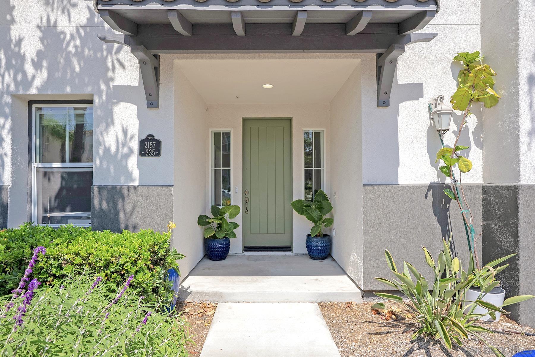 Detail Gallery Image 1 of 1 For 2157  Dovetail Ct  #235,  Chula Vista,  CA 91915 - 3 Beds | 3/1 Baths
