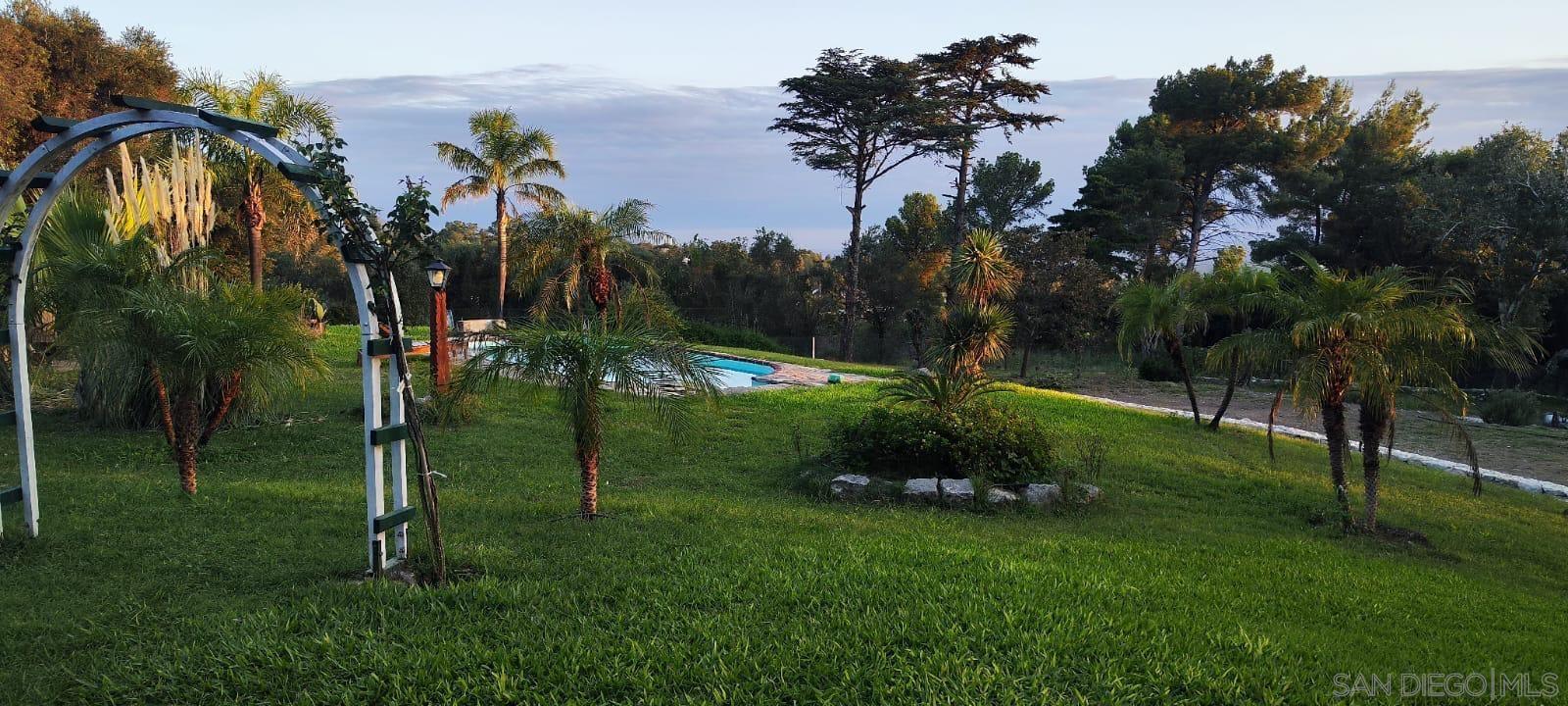 Detail Gallery Image 13 of 39 For 1267  Calle La Lomas N, –,  CA 99999 - 7 Beds | 4 Baths