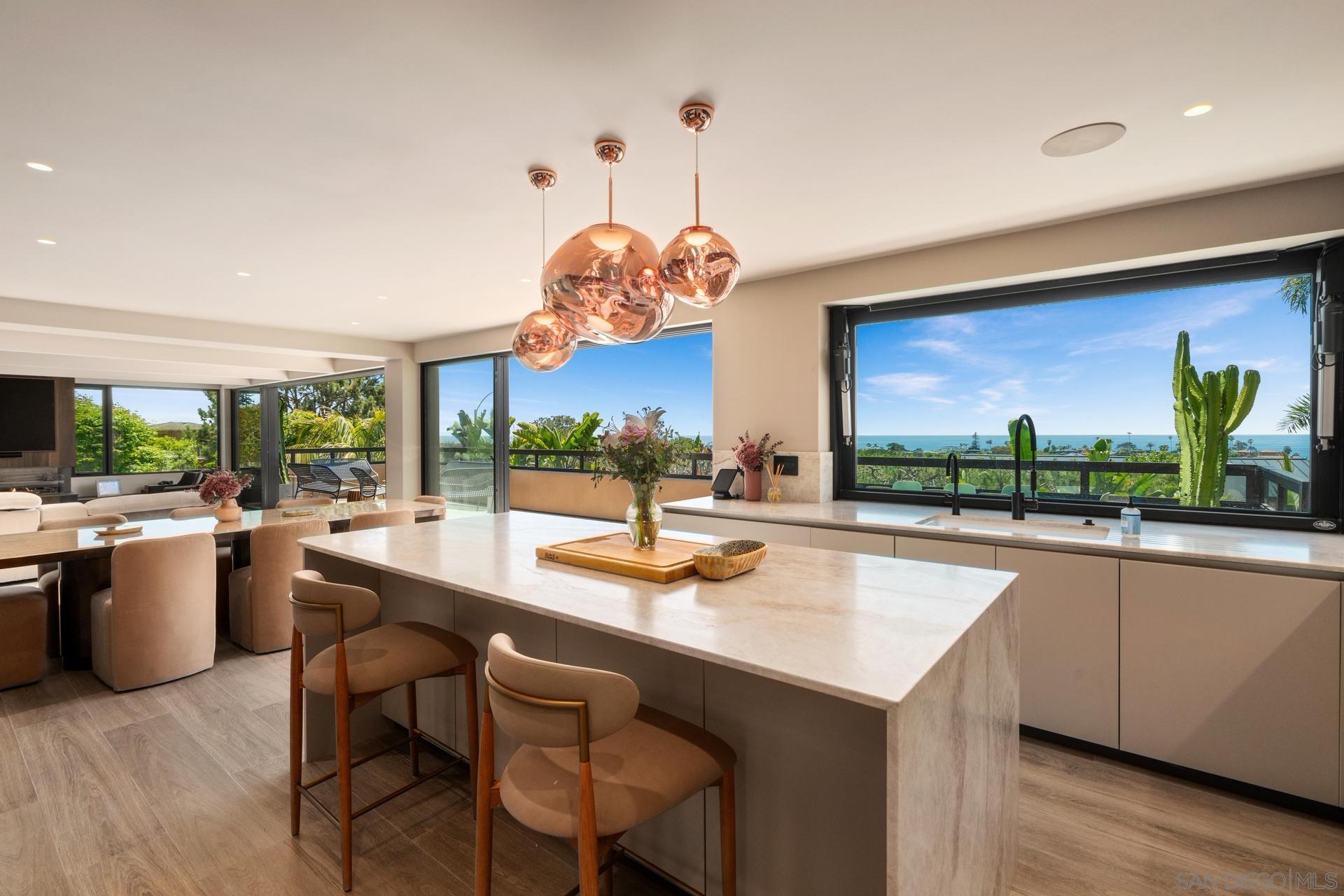 Detail Gallery Image 15 of 75 For 255  Patty Hill Drive, Solana Beach,  CA 92075 - 4 Beds | 4/1 Baths