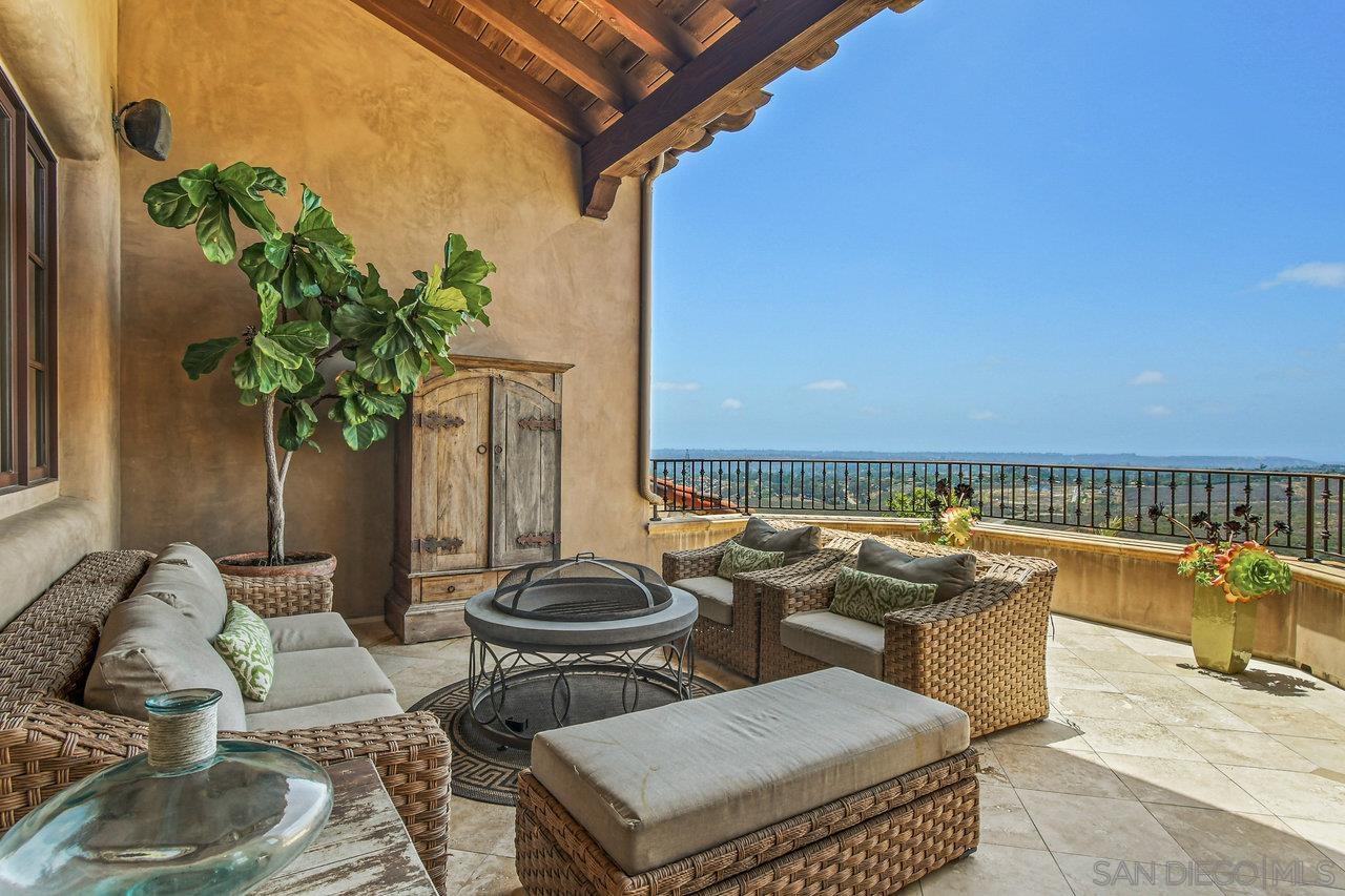 Detail Gallery Image 30 of 45 For 19557  Fortuna Del Este, Escondido,  CA 92029 - 6 Beds | 7/1 Baths