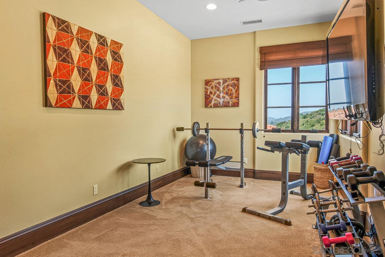 Detail Gallery Image 34 of 45 For 19557  Fortuna Del Este, Escondido,  CA 92029 - 6 Beds | 7/1 Baths