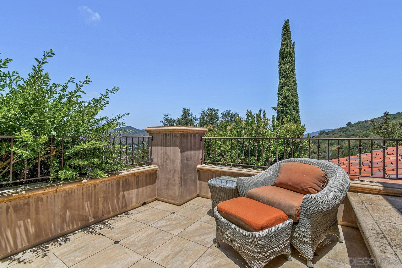 Detail Gallery Image 35 of 45 For 19557  Fortuna Del Este, Escondido,  CA 92029 - 6 Beds | 7/1 Baths