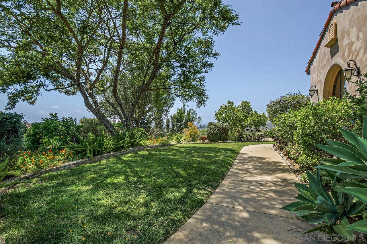 Detail Gallery Image 38 of 45 For 19557  Fortuna Del Este, Escondido,  CA 92029 - 6 Beds | 7/1 Baths