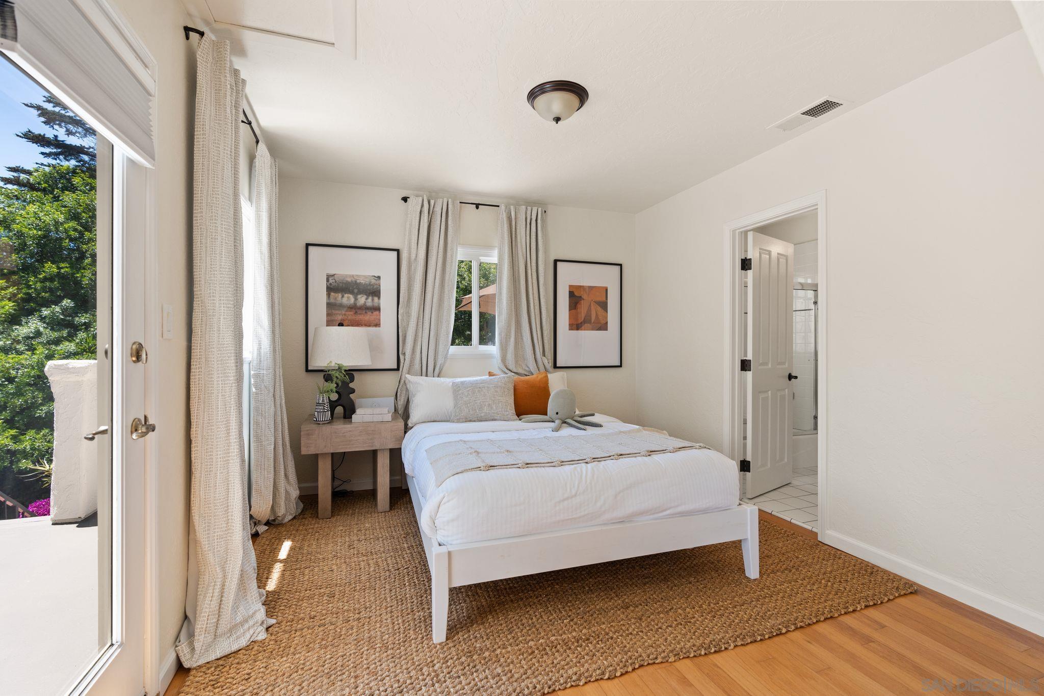 Detail Gallery Image 16 of 24 For 6347  Las Colinas, Rancho Santa Fe,  CA 92067 - 5 Beds | 4/1 Baths