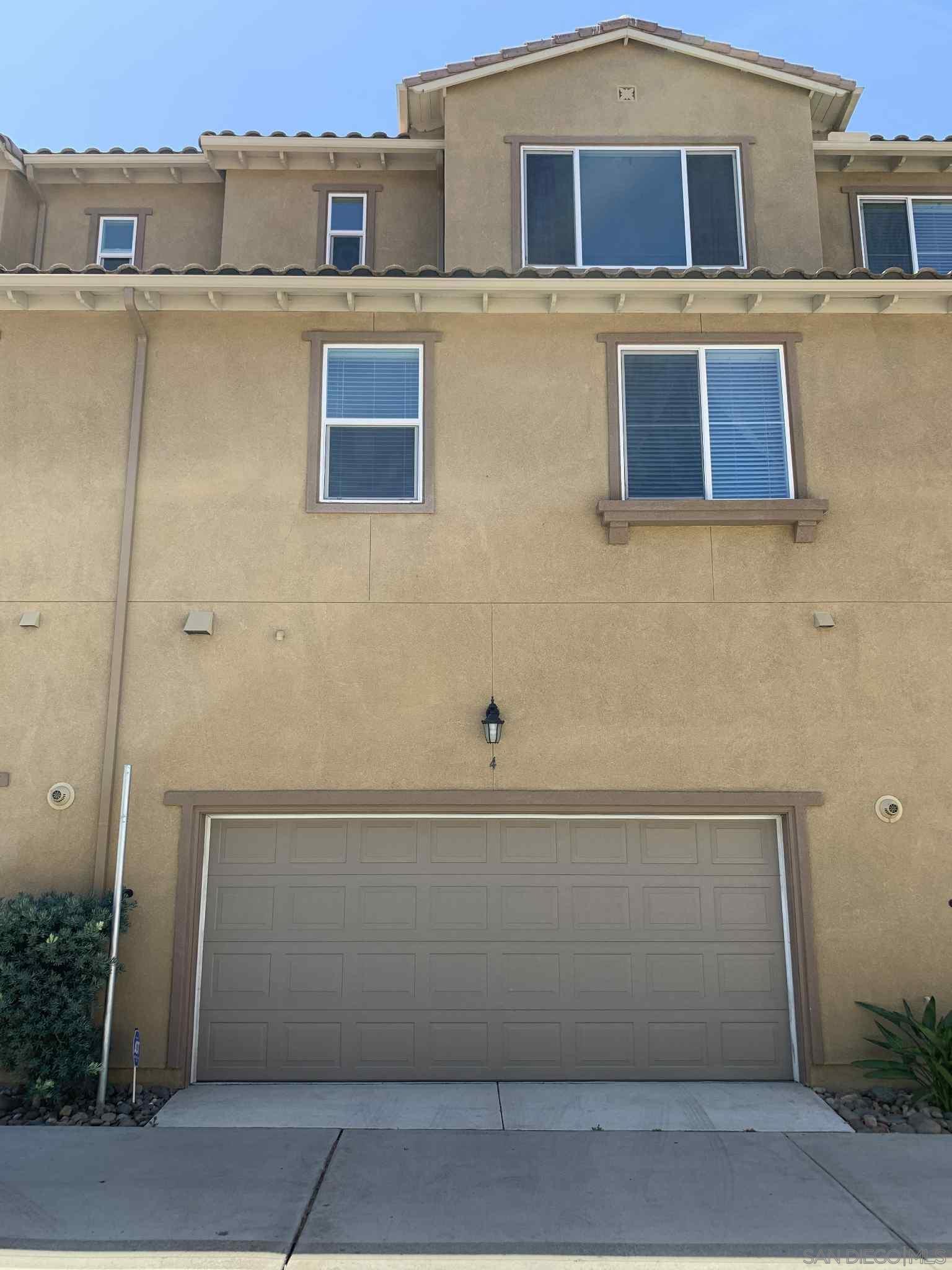 Front Image Thumbnail for SD250032103