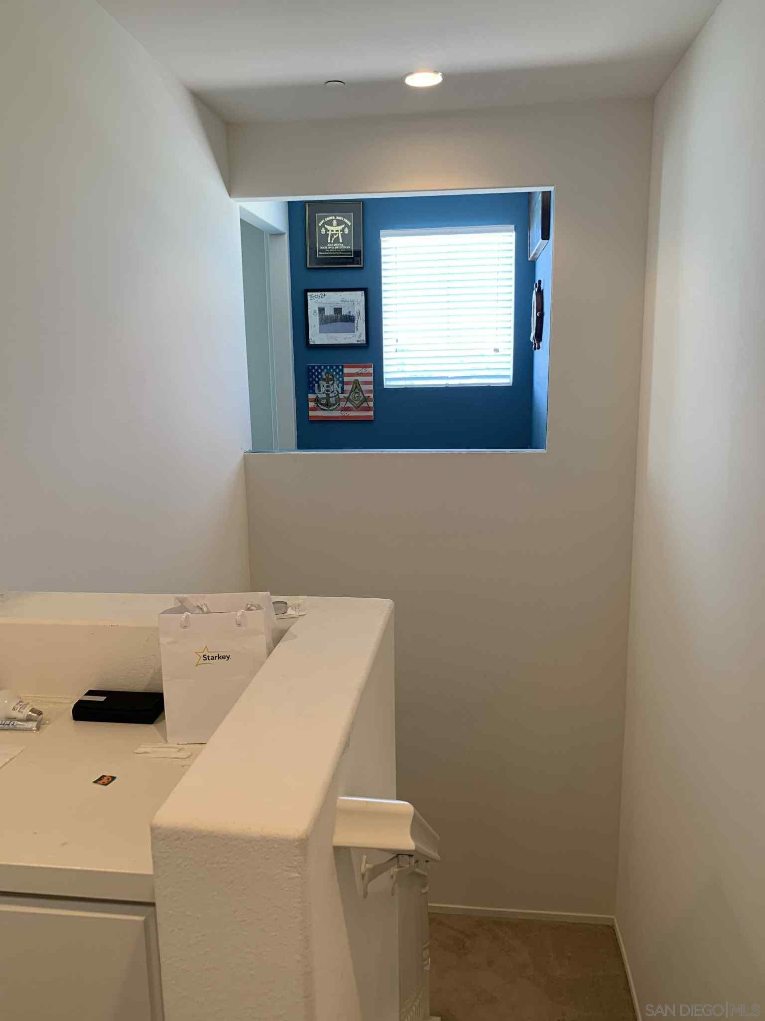 Detail Gallery Image 8 of 11 For 1367  Santa Diana Rd  4, Chula Vista,  CA 91910 - 5 Beds | 3/1 Baths