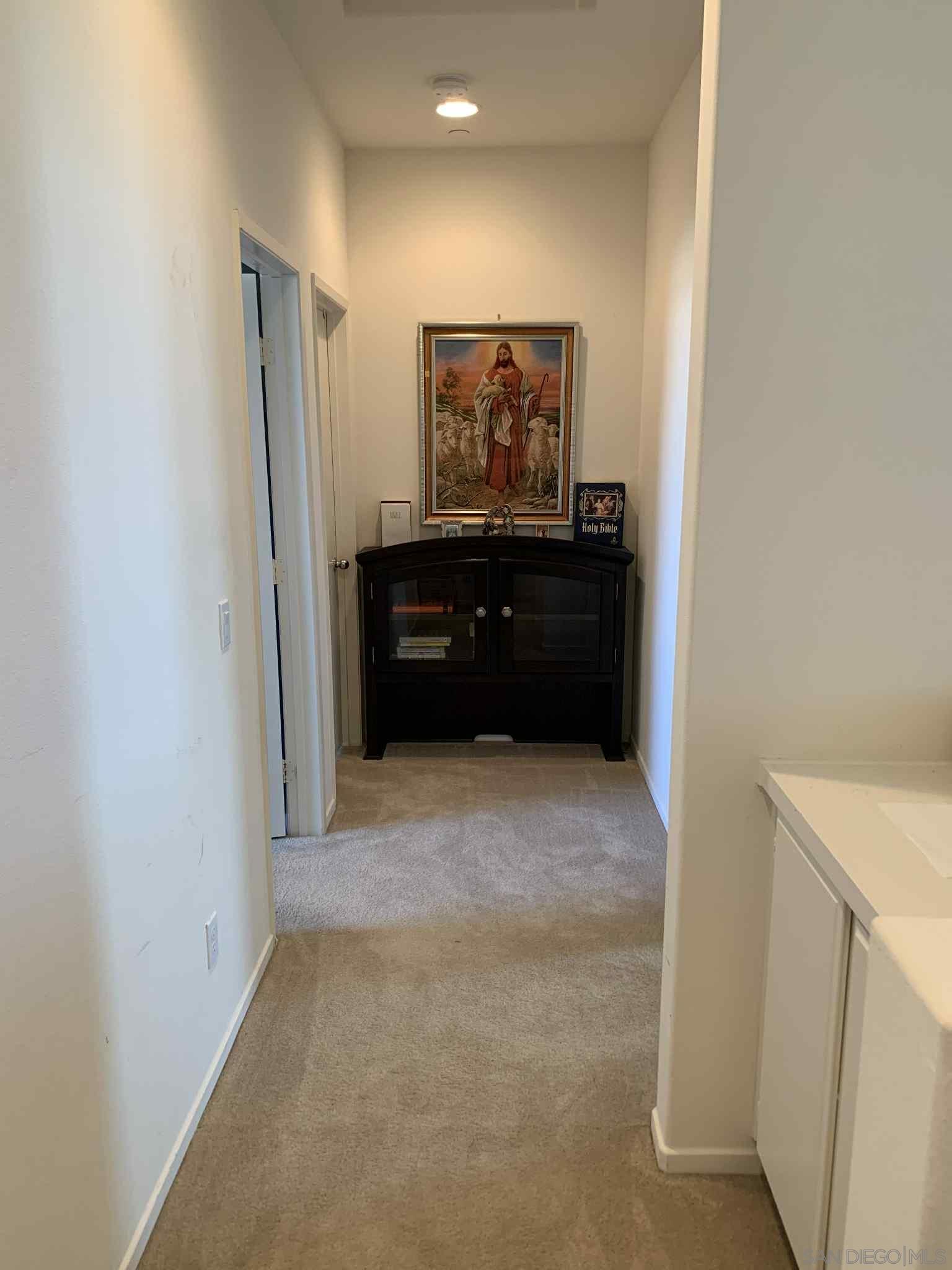 Detail Gallery Image 9 of 11 For 1367  Santa Diana Rd  4, Chula Vista,  CA 91910 - 5 Beds | 3/1 Baths