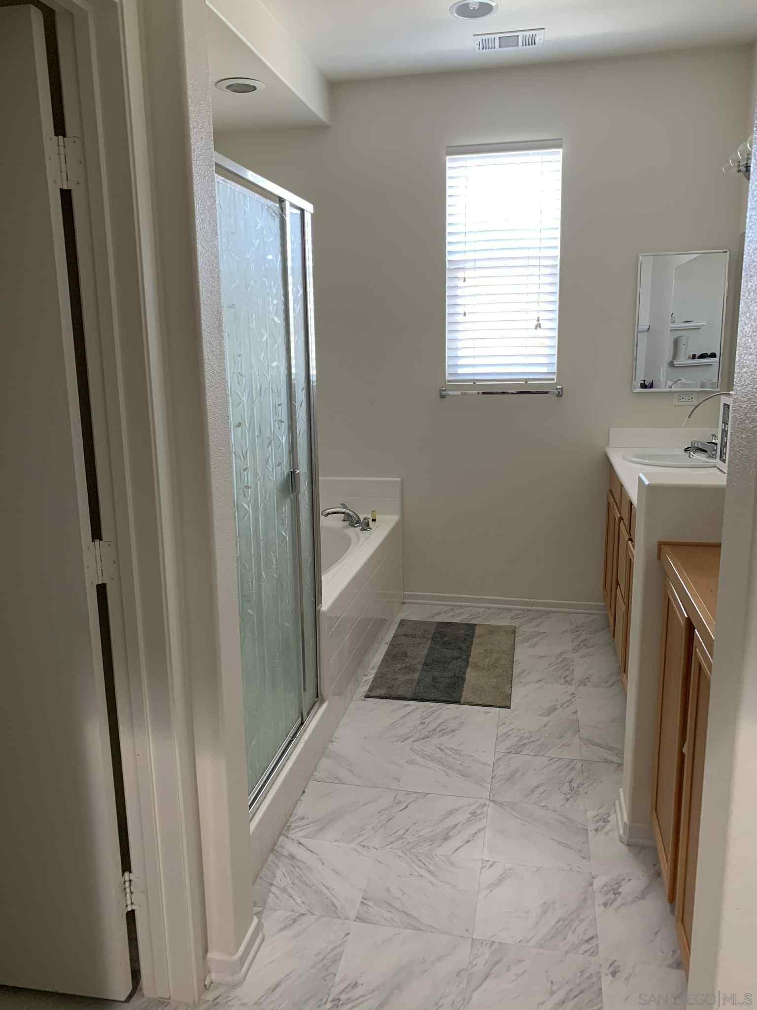 Detail Gallery Image 11 of 11 For 1367  Santa Diana Rd  4, Chula Vista,  CA 91910 - 5 Beds | 3/1 Baths