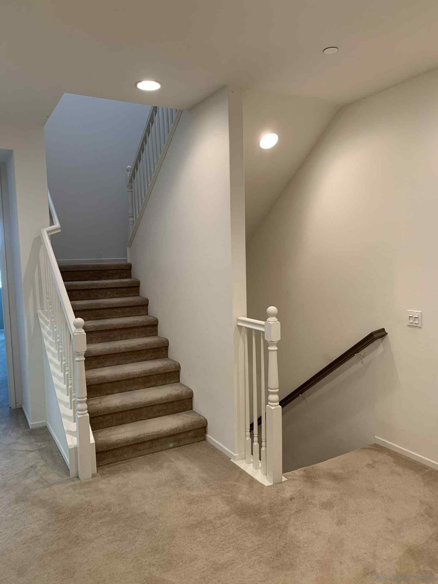 Detail Gallery Image 5 of 11 For 1367  Santa Diana Rd  4, Chula Vista,  CA 91910 - 5 Beds | 3/1 Baths