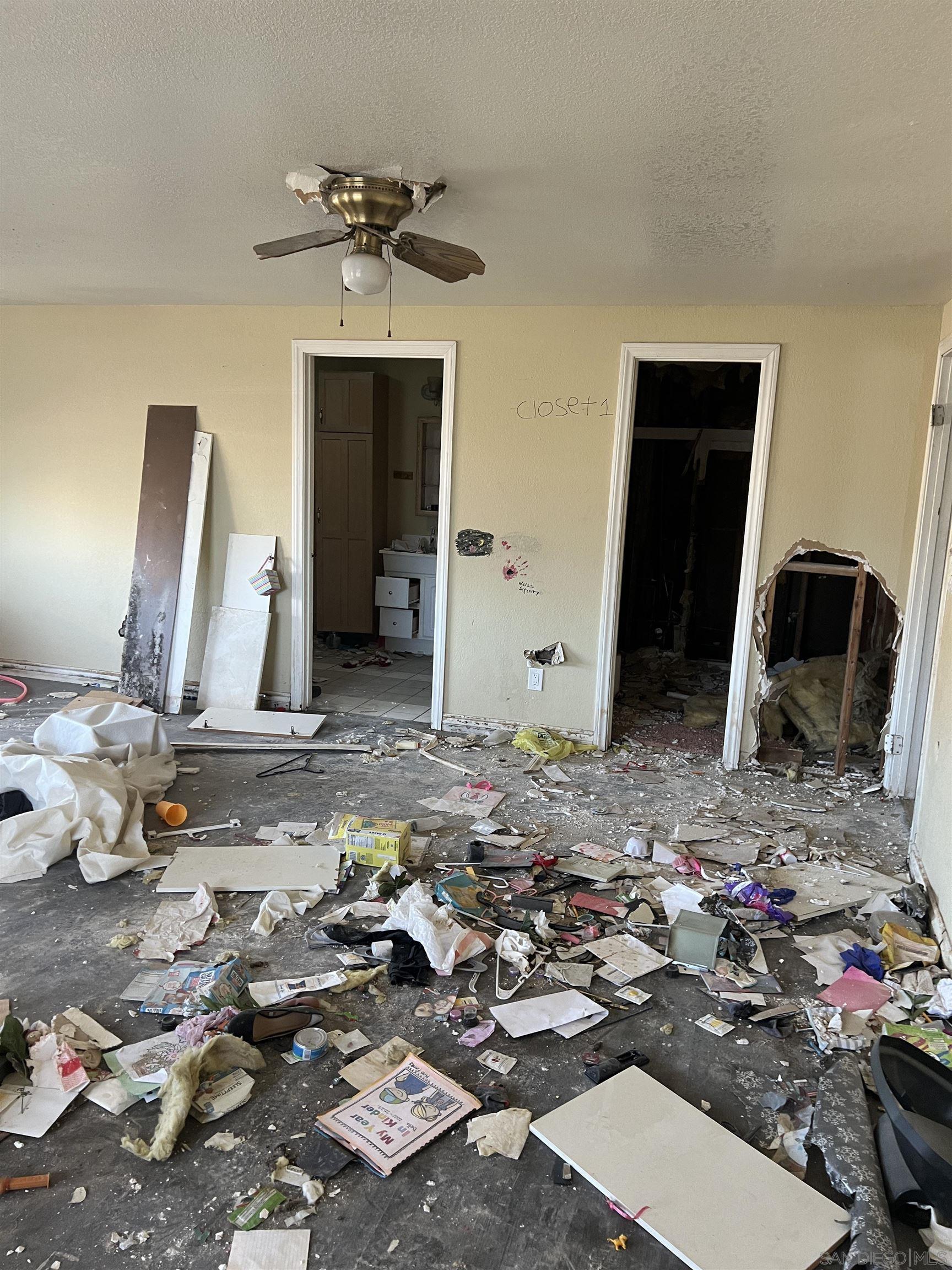 Detail Gallery Image 5 of 8 For 34792  Cedar Road, Barstow,  CA 92311 - 4 Beds | 3 Baths