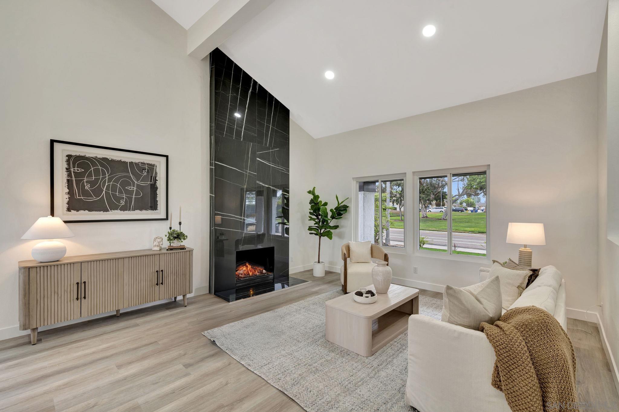 Detail Gallery Image 1 of 1 For 349 N Willowspring Dr, Encinitas,  CA 92024 - 4 Beds | 3 Baths