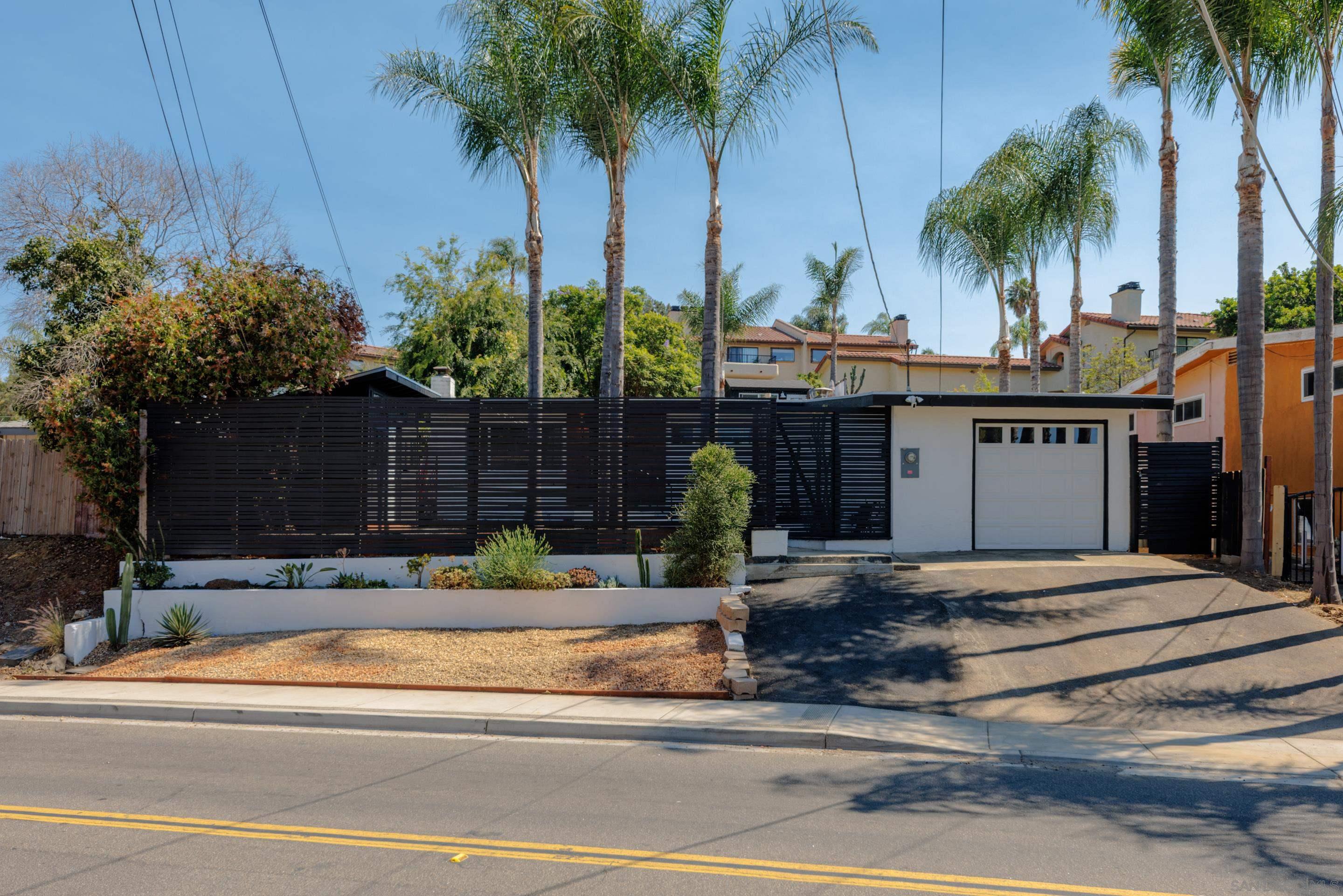 Front Image Thumbnail for SD250032208